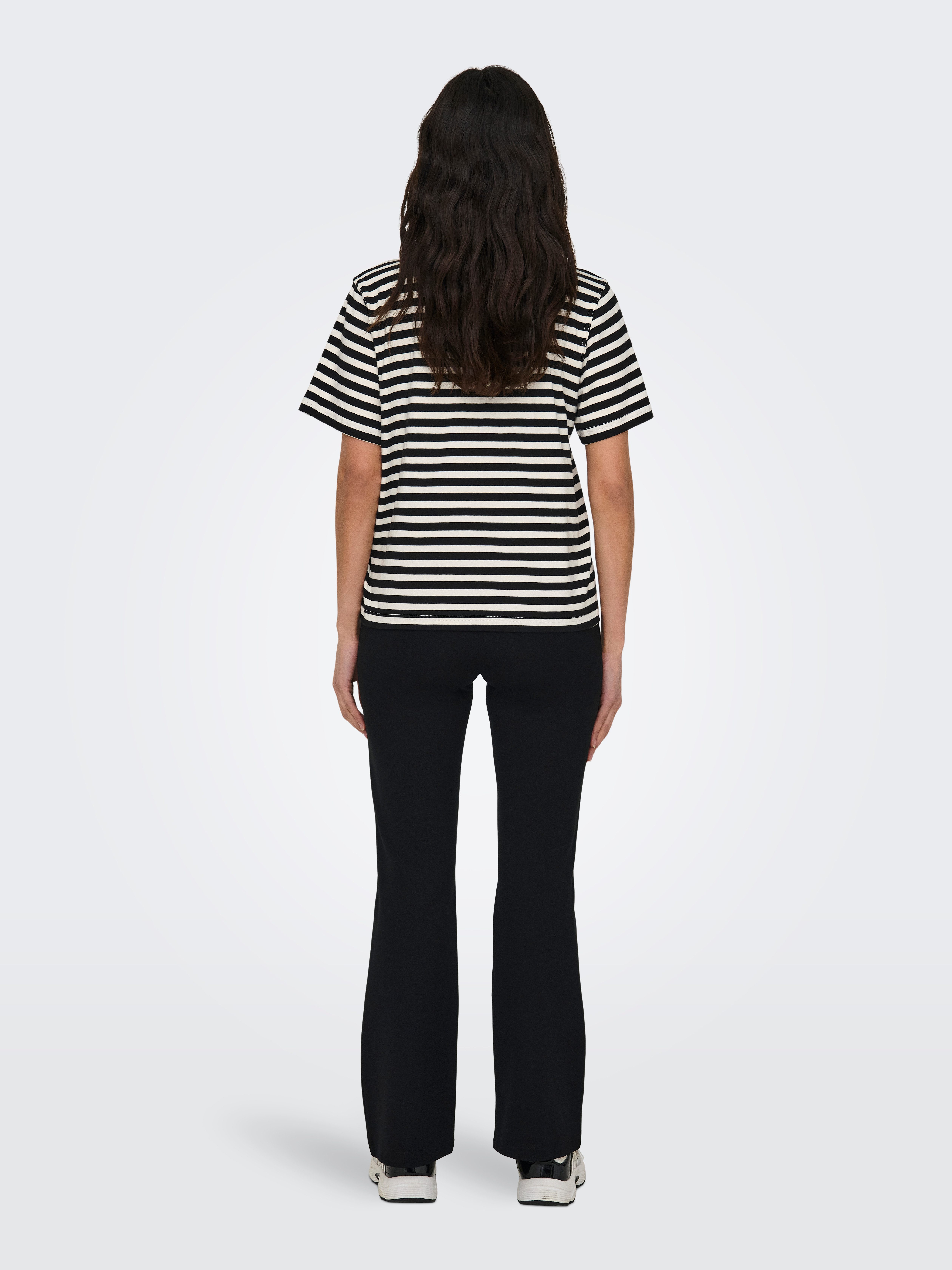 Only Shirt met korte mouwen ONLLIVINA S/S STRIPE TEE JRS NOOS
