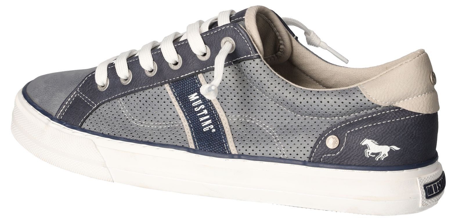 Mustang Shoes Slip-on sneakers met stijlvolle zijstrip, vrijetijdsschoen, lage schoen, veterschoen