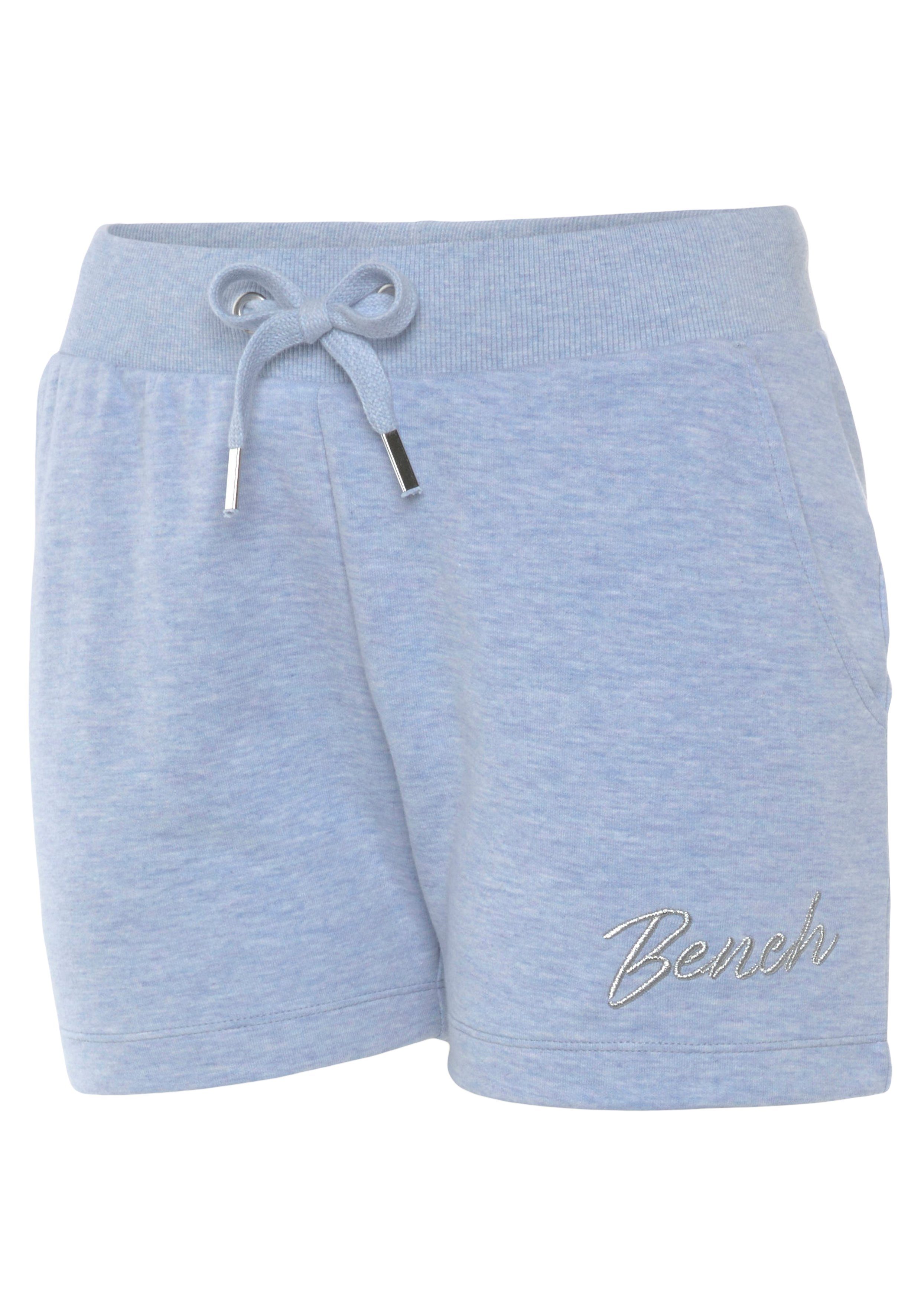 Bench. Loungewear Relaxshorts -sweatshorts, lounge-shorts met kleine glanzende logostiksel, loungewear