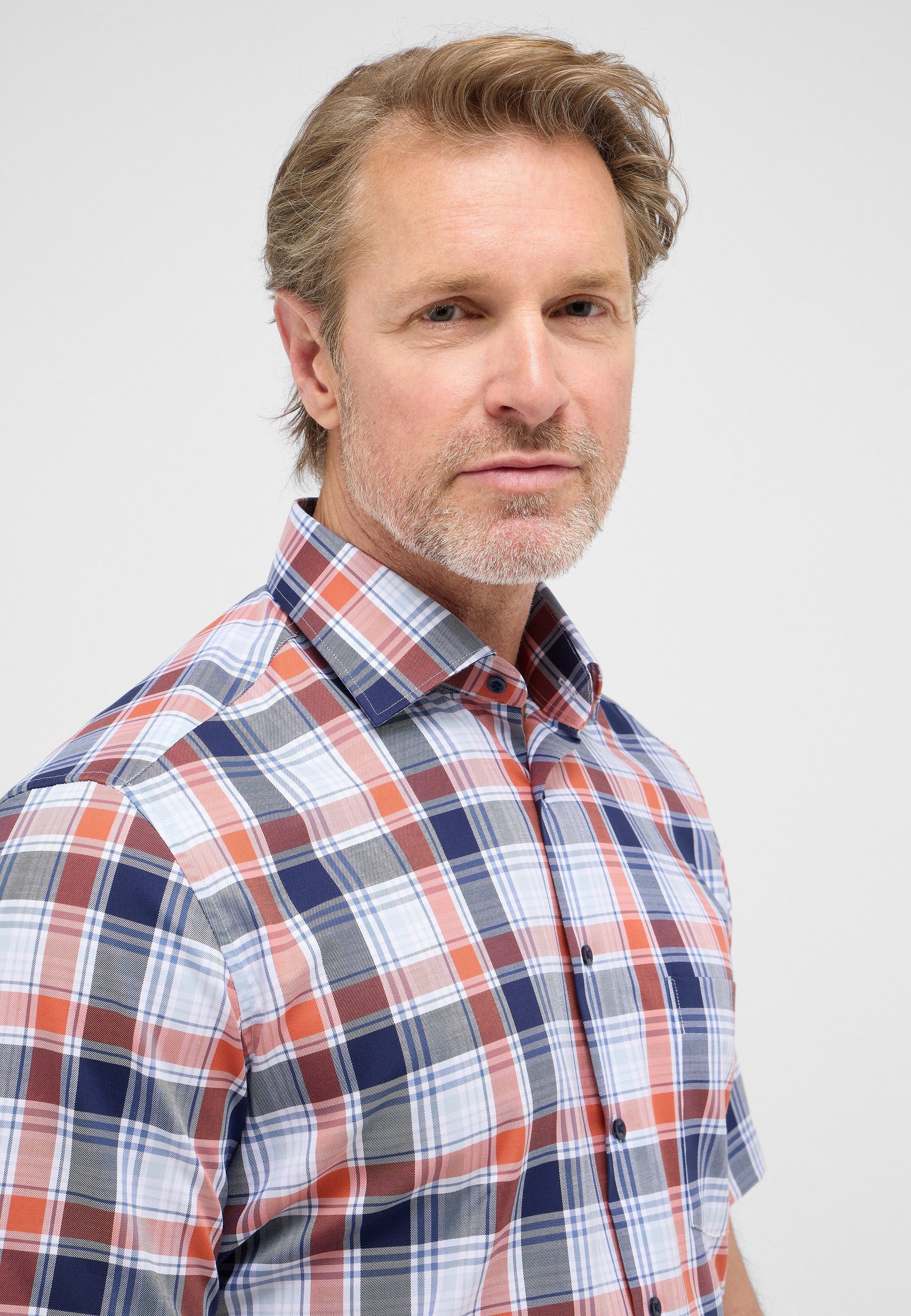 Eterna Overhemd met korte mouwen MODERN FIT NON IRON (strijkvrij)