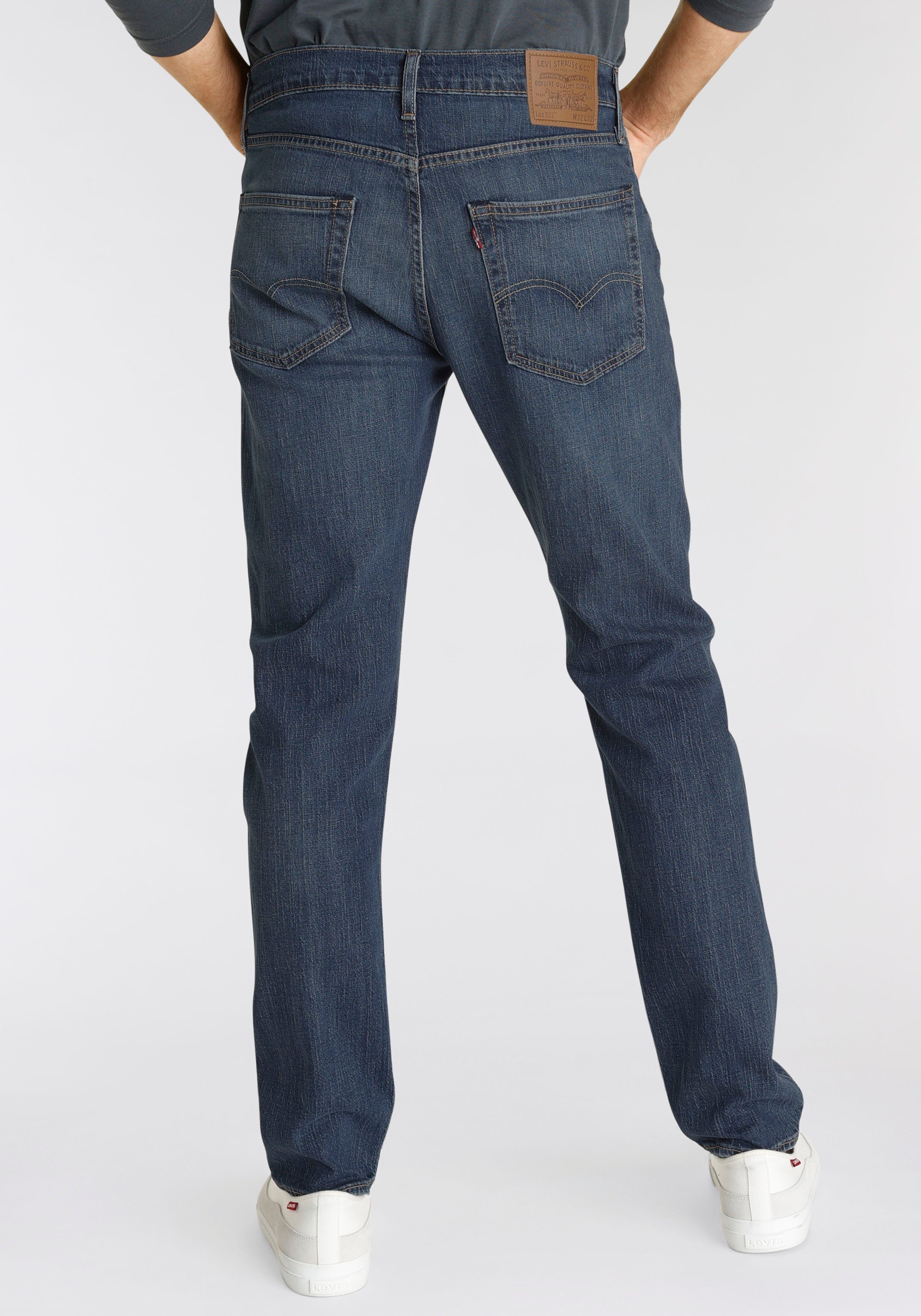Levi's® Tapered jeans 502 TAPER in een elegante, moderne stijl