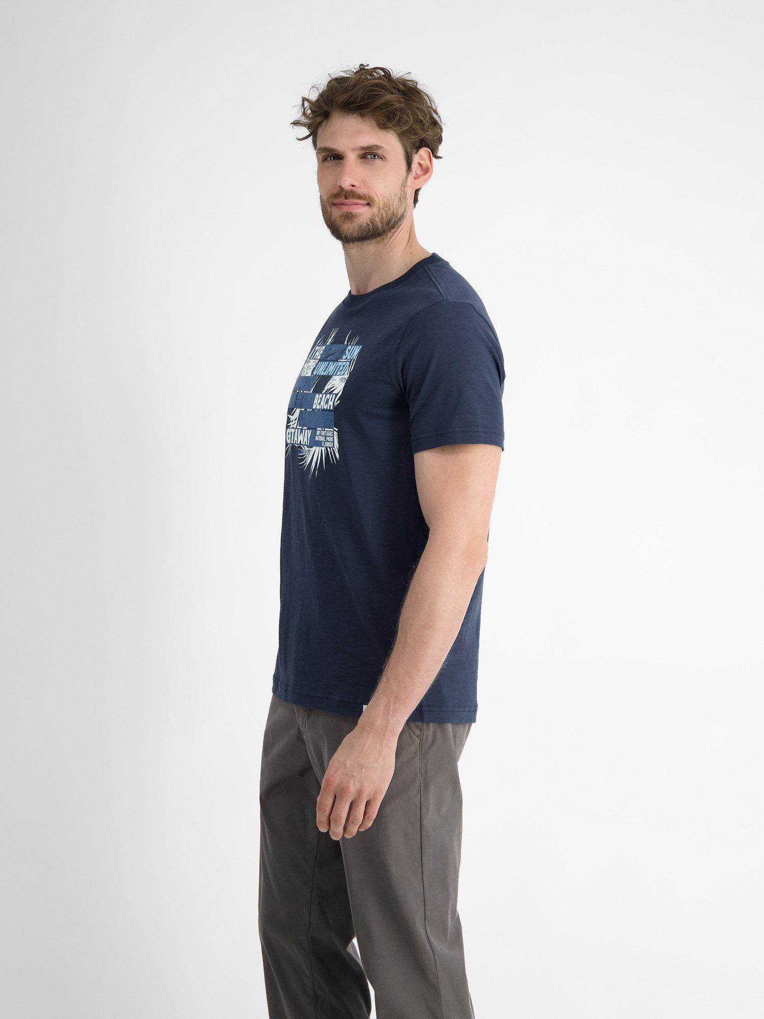 Lerros T-shirt LERROS heren T-shirt met zomerse borstprint