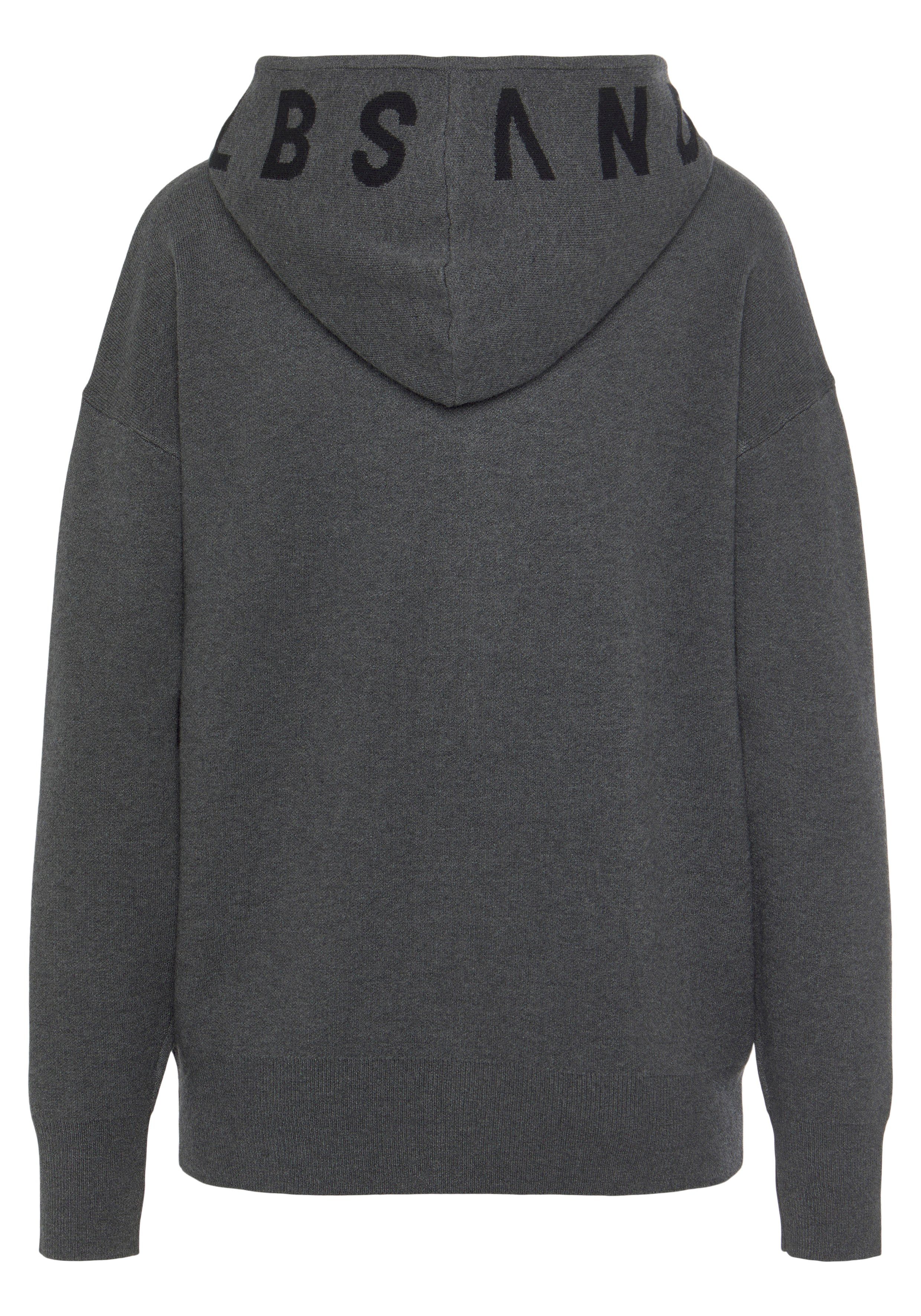 Elbsand Vest -lounge jas van hoogwaardige brei en geborduurd logo, loungewear
