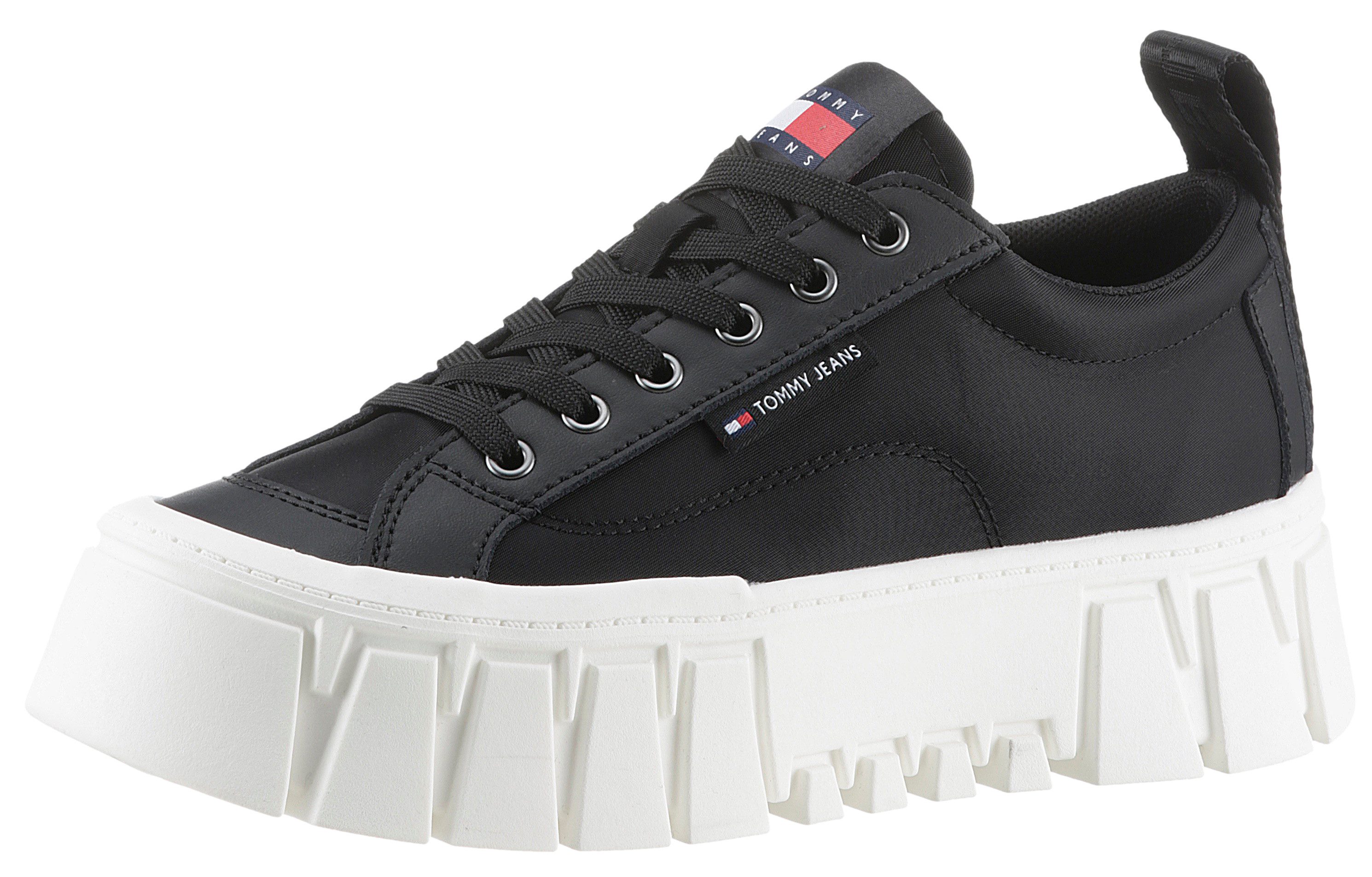 TOMMY JEANS Plateausneakers TJW VULC FLATFORM LC MIX MEDIA , vrijetijdsschoen, lage schoen, veterschoen met robuuste zool