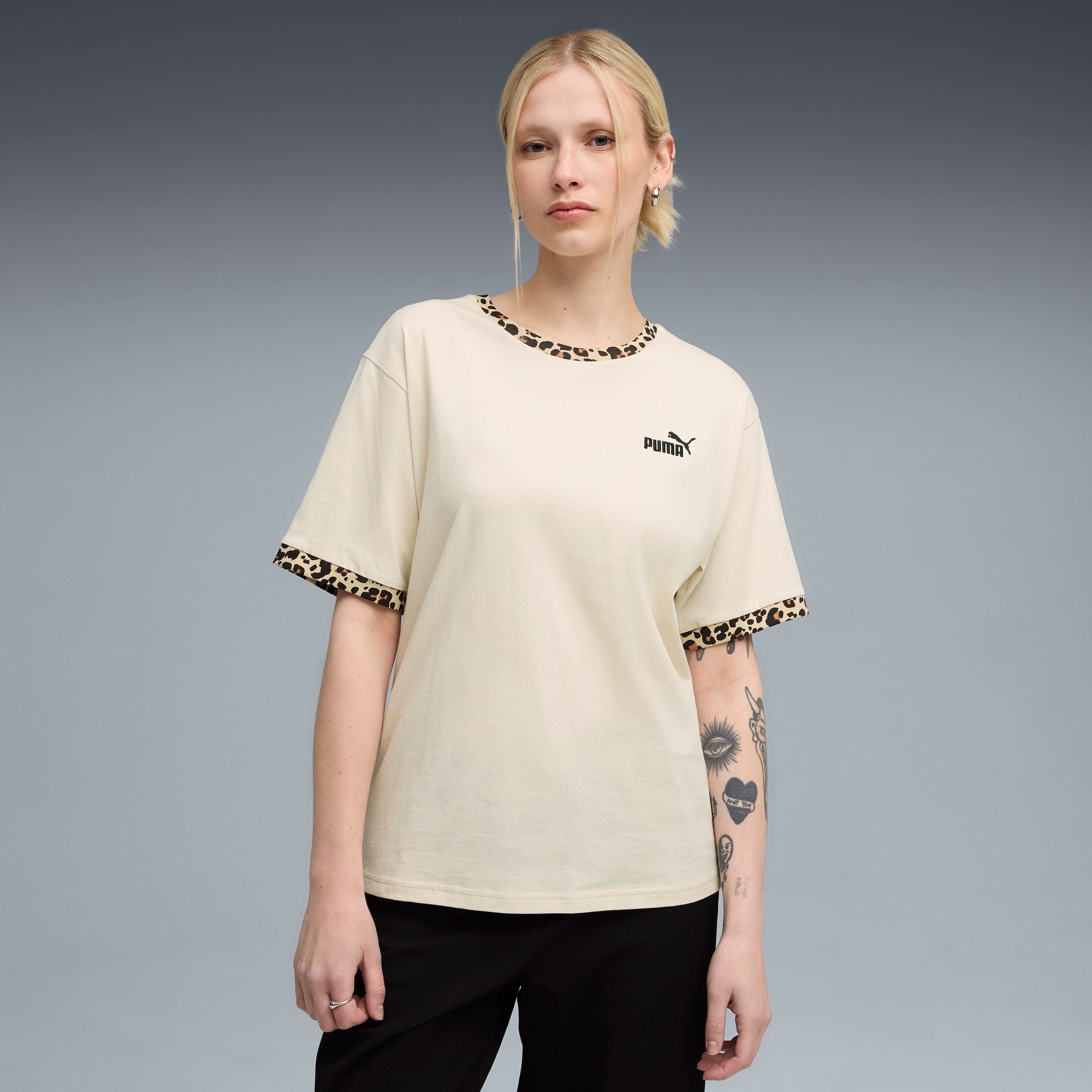 PUMA T-shirt ESS GRAPHIC ANIMAL RELAXED TEE dames tops maat L wit