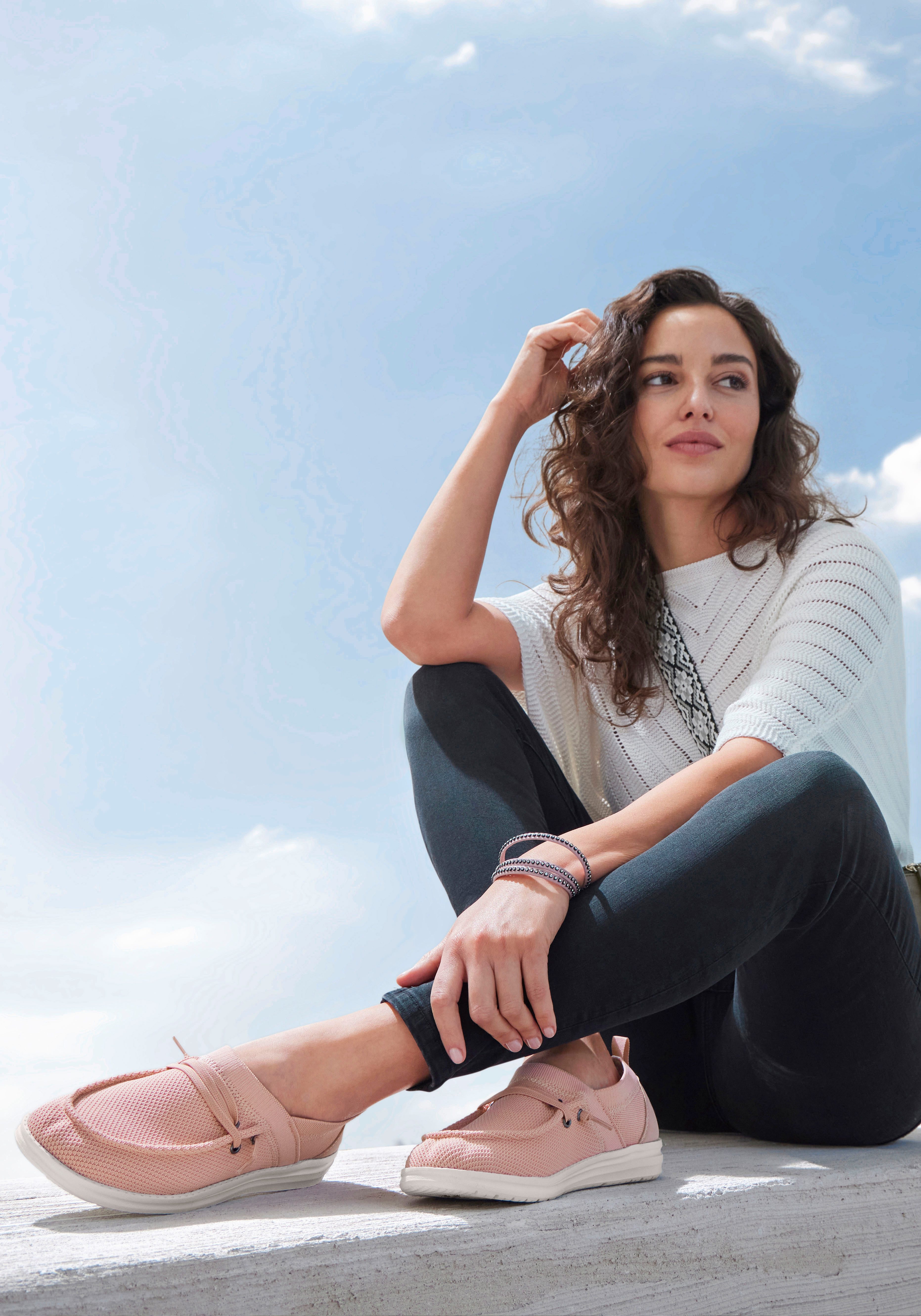 Vivance Sneakers Vrijetijdsschoen, lage schoen, in mesh-look, casual schoen, lage schoen vegan
