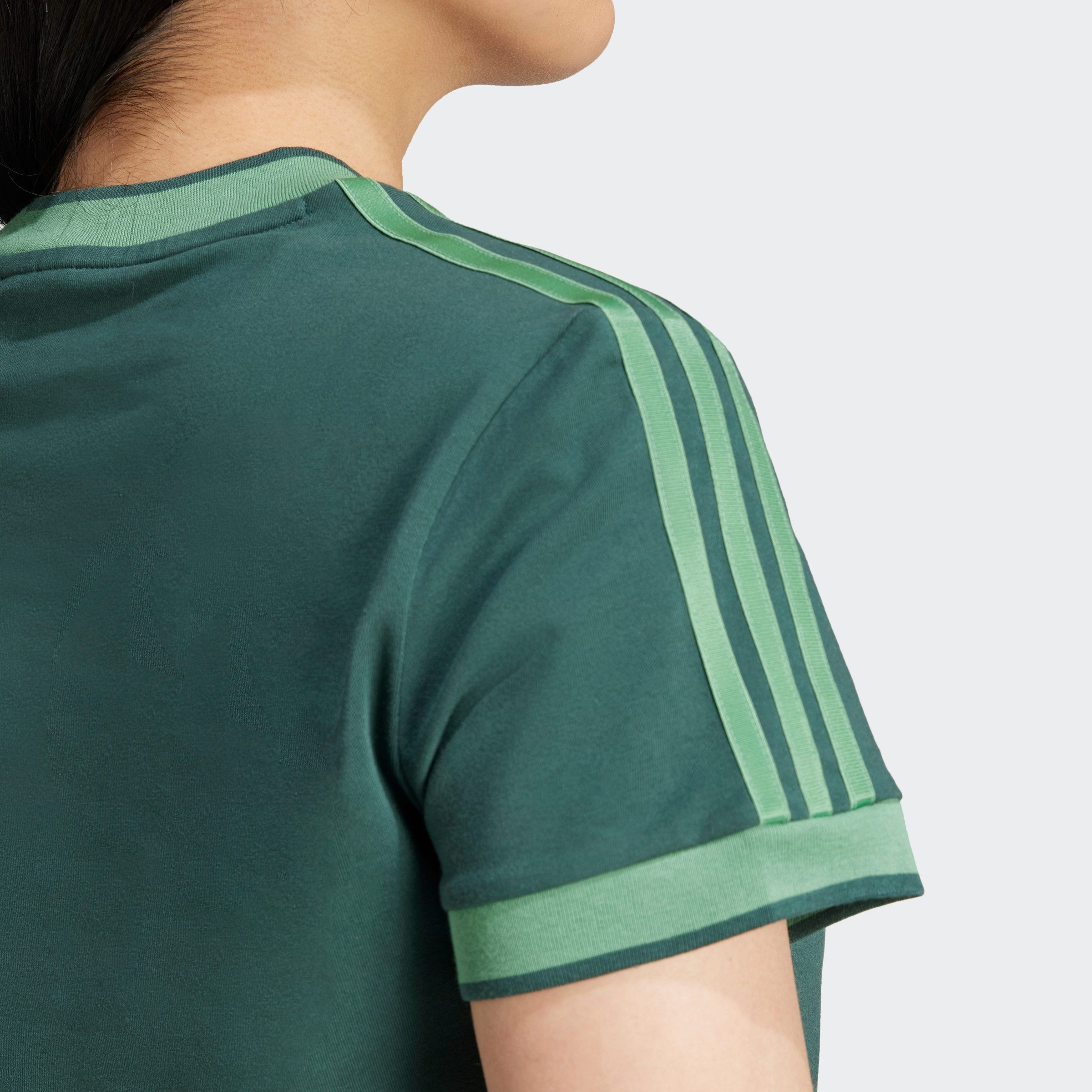 adidas Originals T-shirt BADGE SLIM TEE