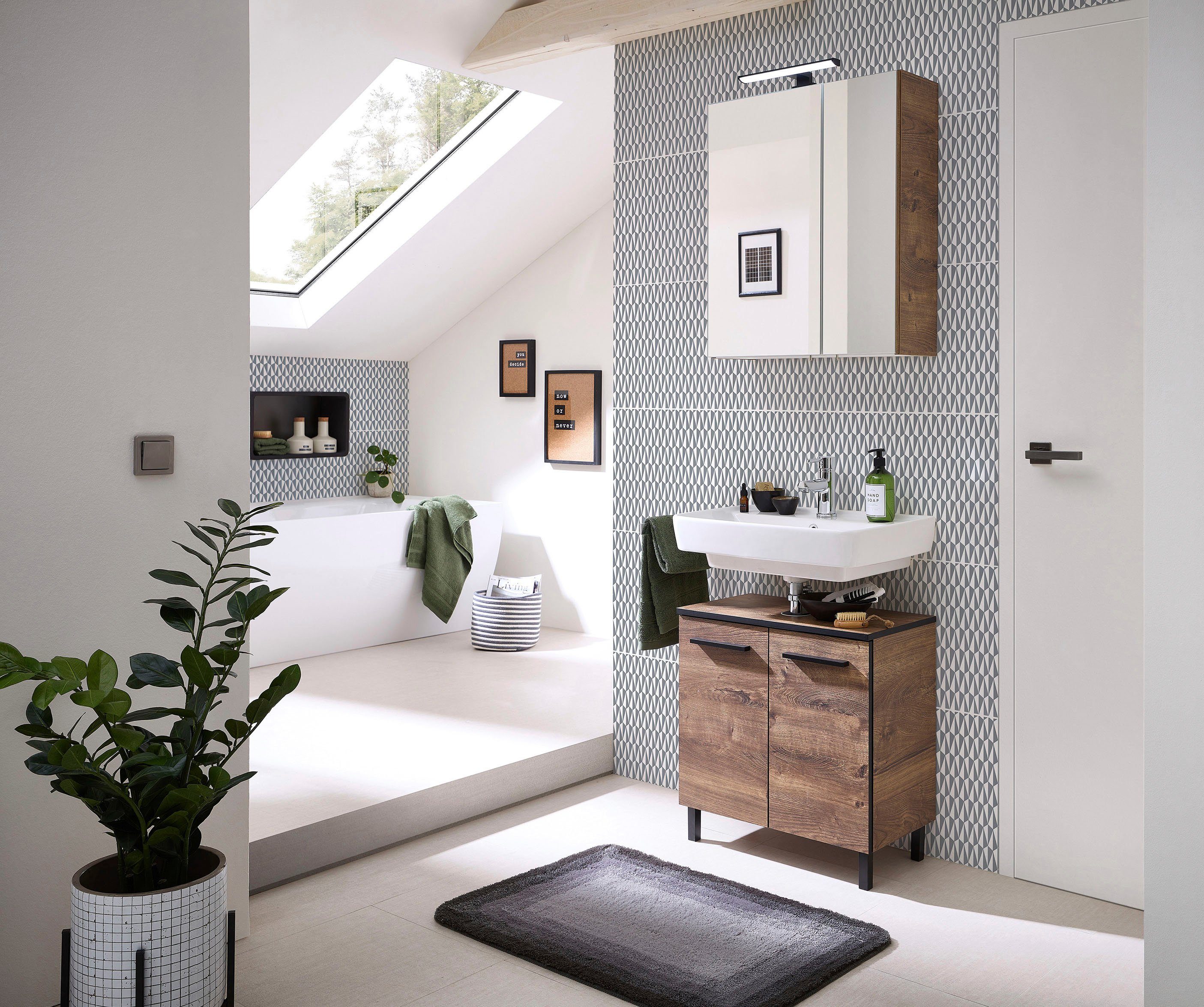 Saphir Badkamerserie Quickset wastafelonderkast met LED-spiegelkast Wastafelmeubel 60 cm breed, inclusief deurdemper, 4 deuren, badkameraccessoireset (4-delig)