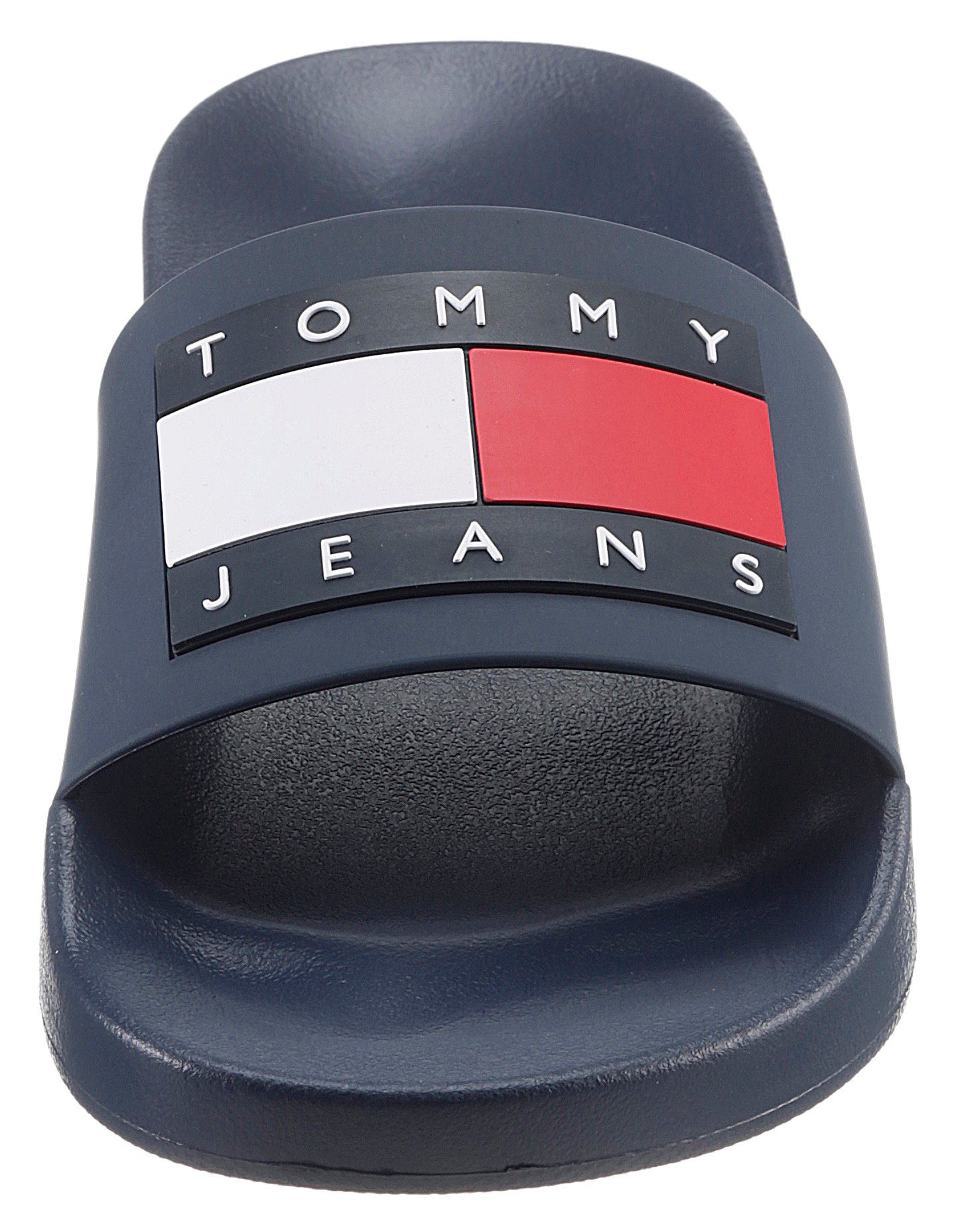 TOMMY JEANS Badslippers TOMMY JEANS POOL SLIDE ESS zomerschoen, badschoens, slippers, met opvallende logo-vlag