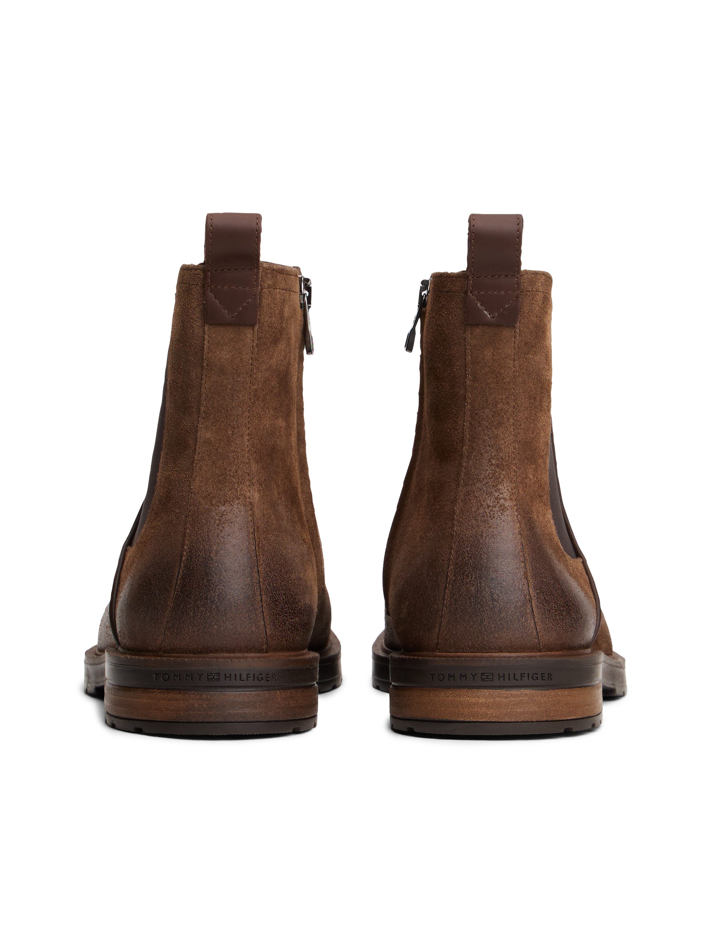 Tommy Hilfiger Chelsea-boots CLEATED HILFIGER SUEDE CHELSEA Blokhak, laarsje, zakelijke schoen in smalle vorm