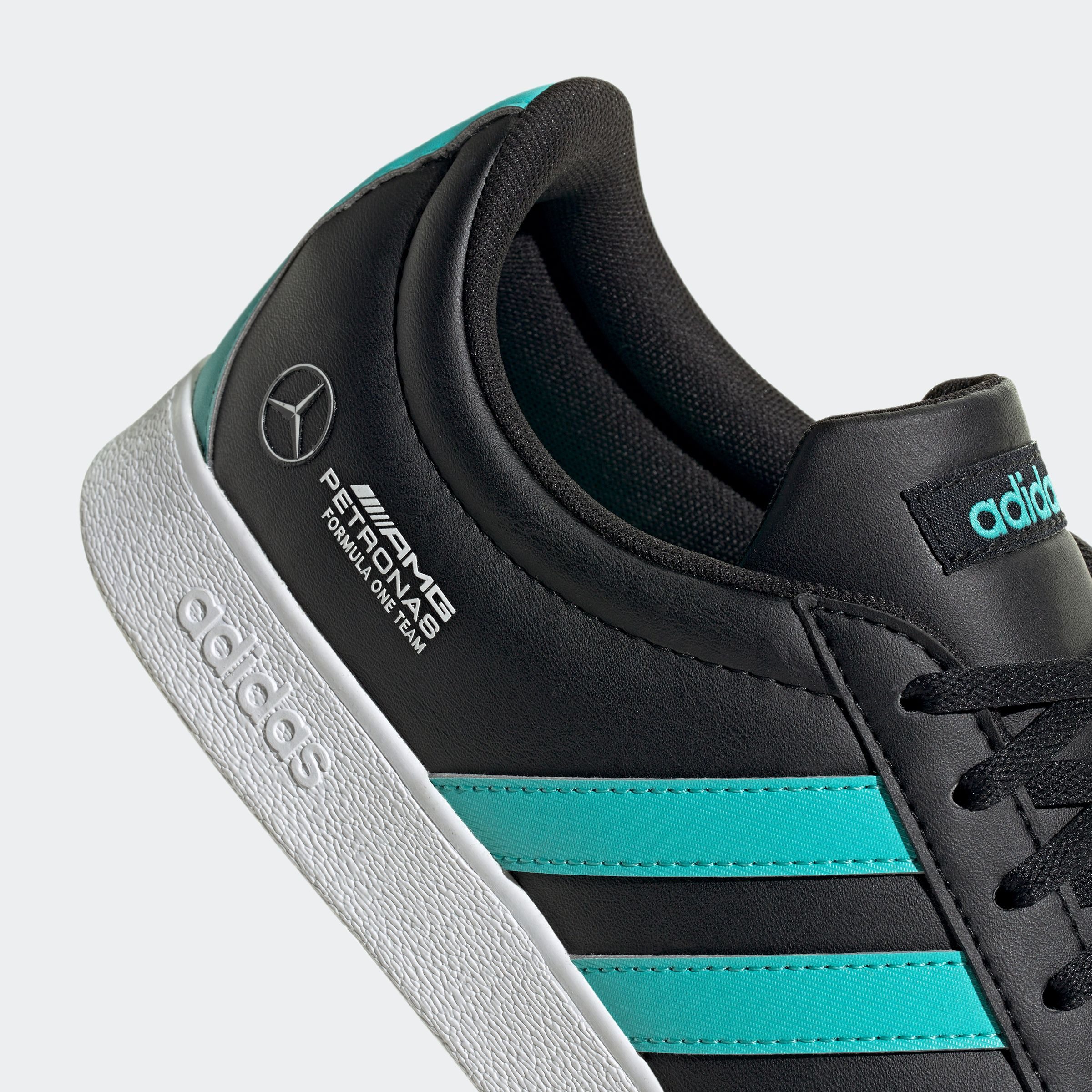 adidas Performance Sneakers MERCEDES - AMG PETRONAS FORMULA ONE TEAM VL court schoen