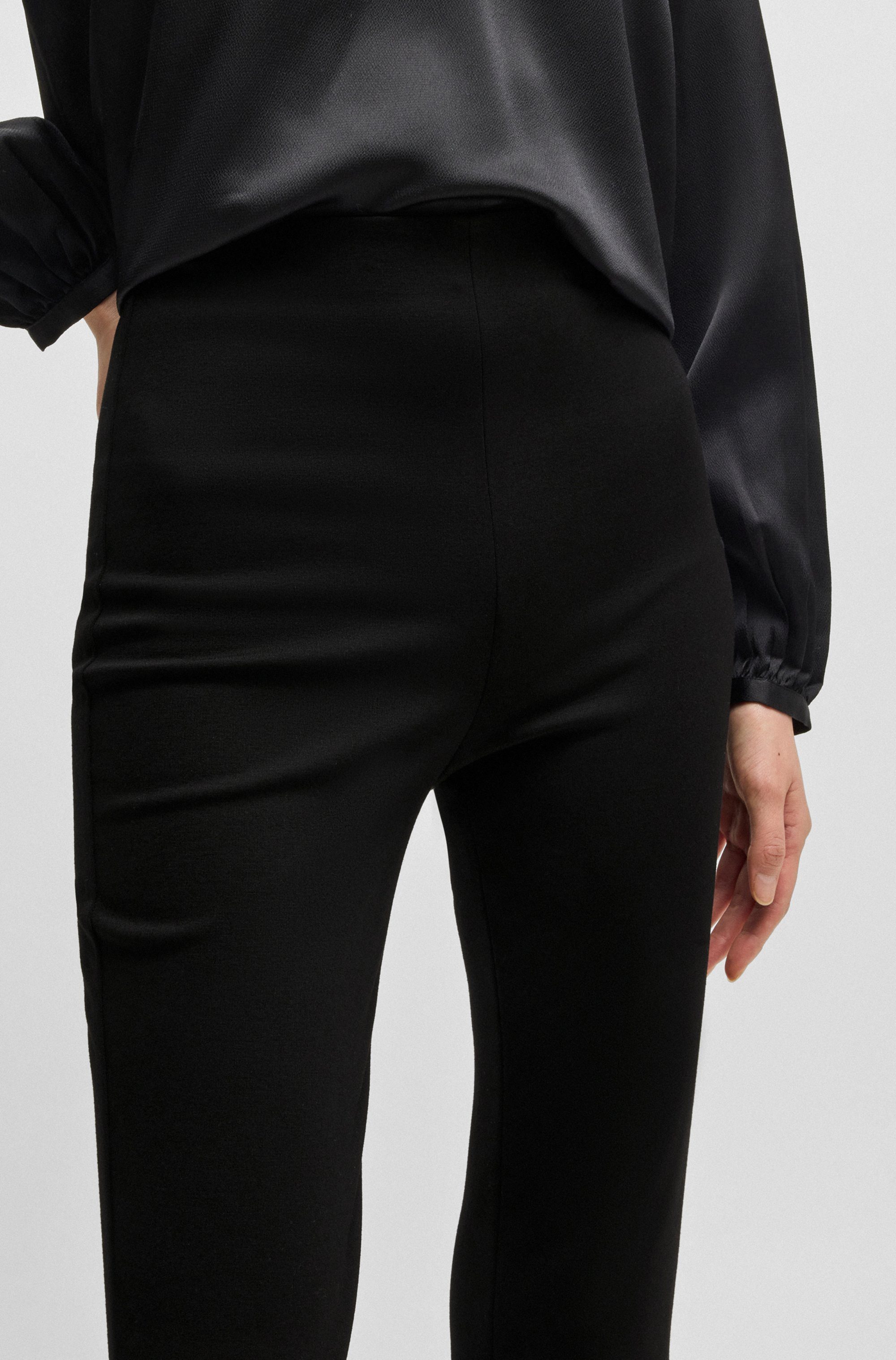 Boss Orange Geweven broek Taboot Premium Damesmode met zijrits, flared vorm, milano kwaliteit loungewear