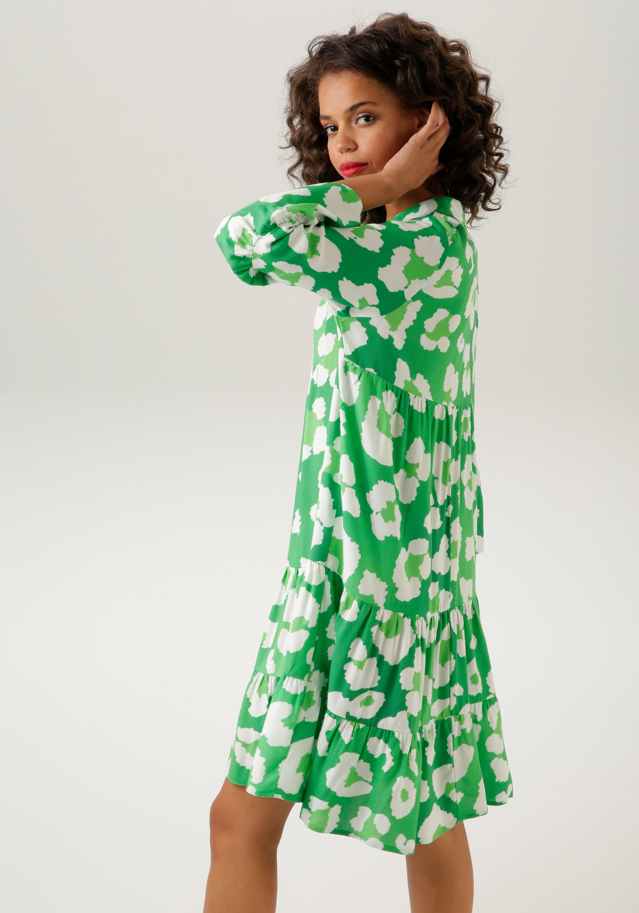 Aniston CASUAL Tuniekjurk met kleurrijke grafische bloemen bedrukt