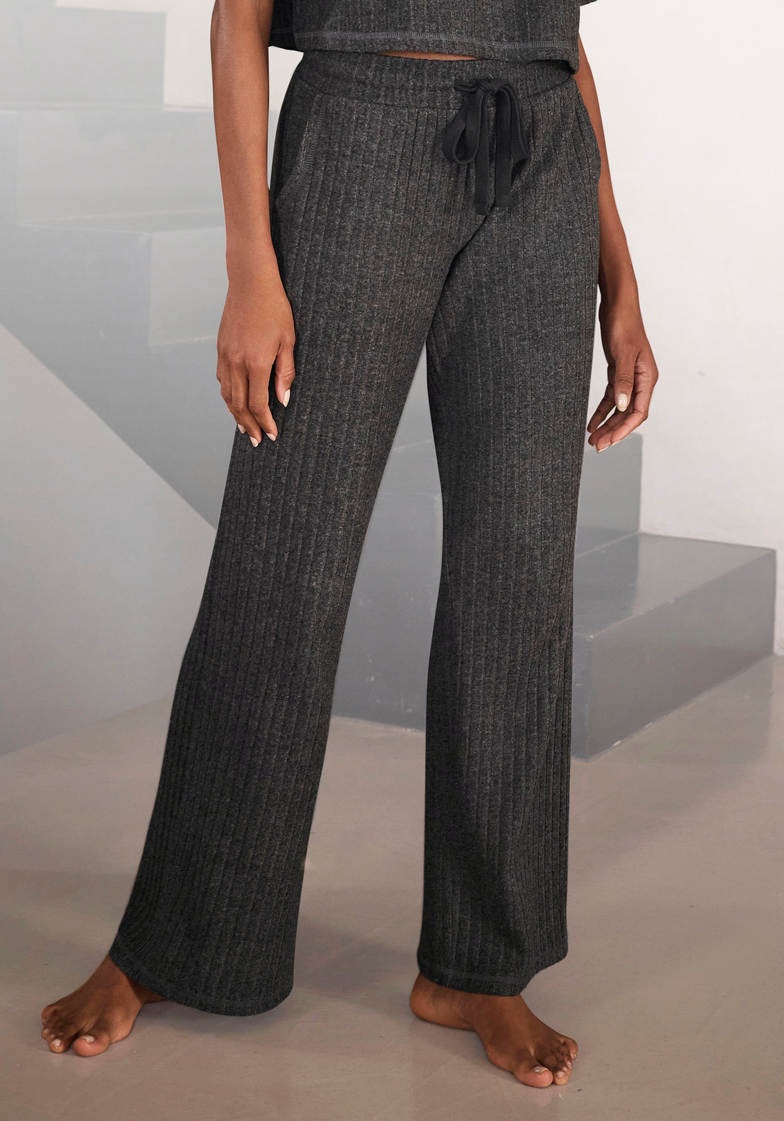 Lascana Homewearbroek -Loungebroek -lounge-/brei broek met wijde pijpen en zijzakken, loungewear (1-delig) dames loungewear maat 48/50 grijs