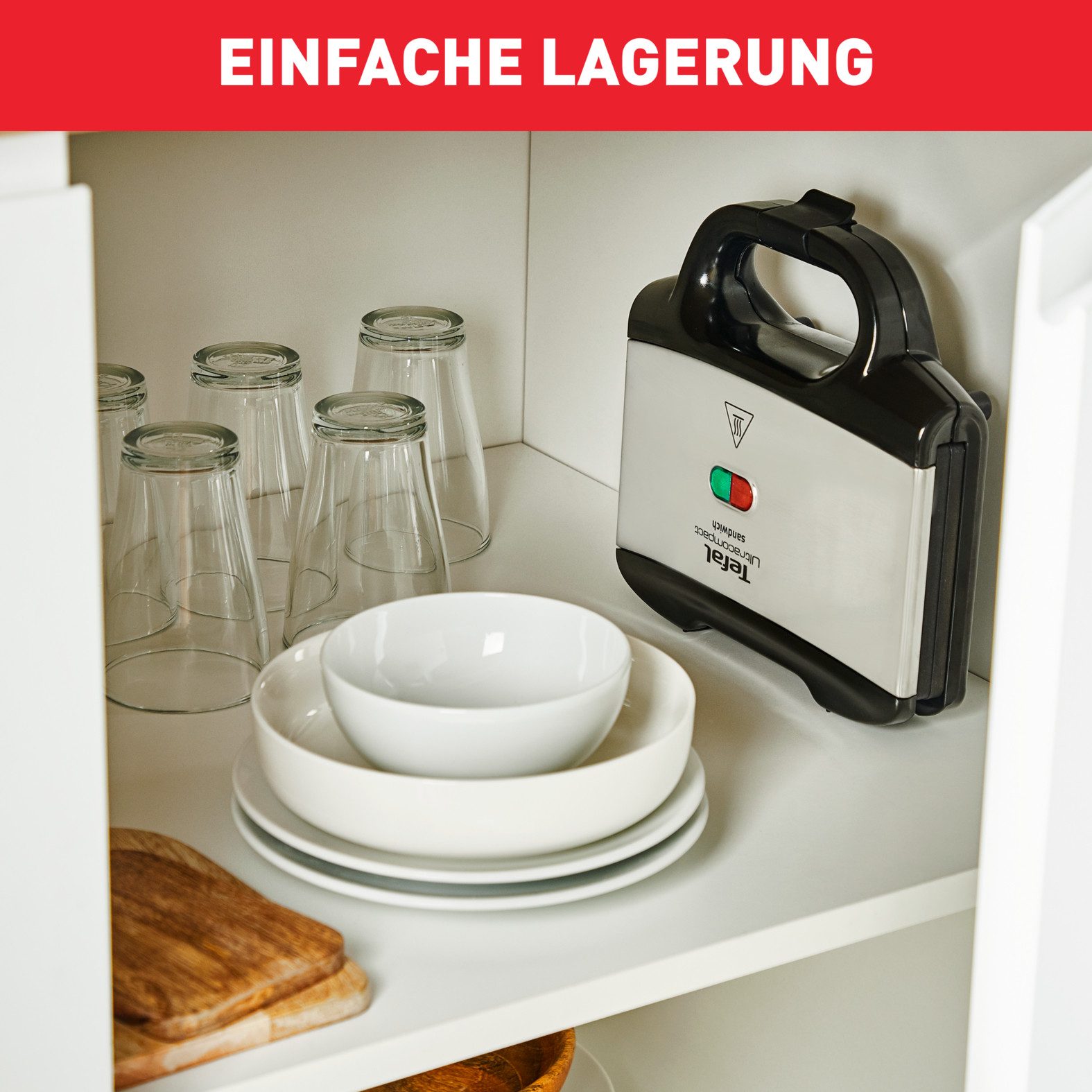 Tefal Sandwichmaker Ultracompact, eenvoudige reiniging, vergrendelknop, geïsoleerde handgreep bakplaten met antiaanbaklaag, gemakkelijk te reinigen, afm.: 26,5x12x26 cm