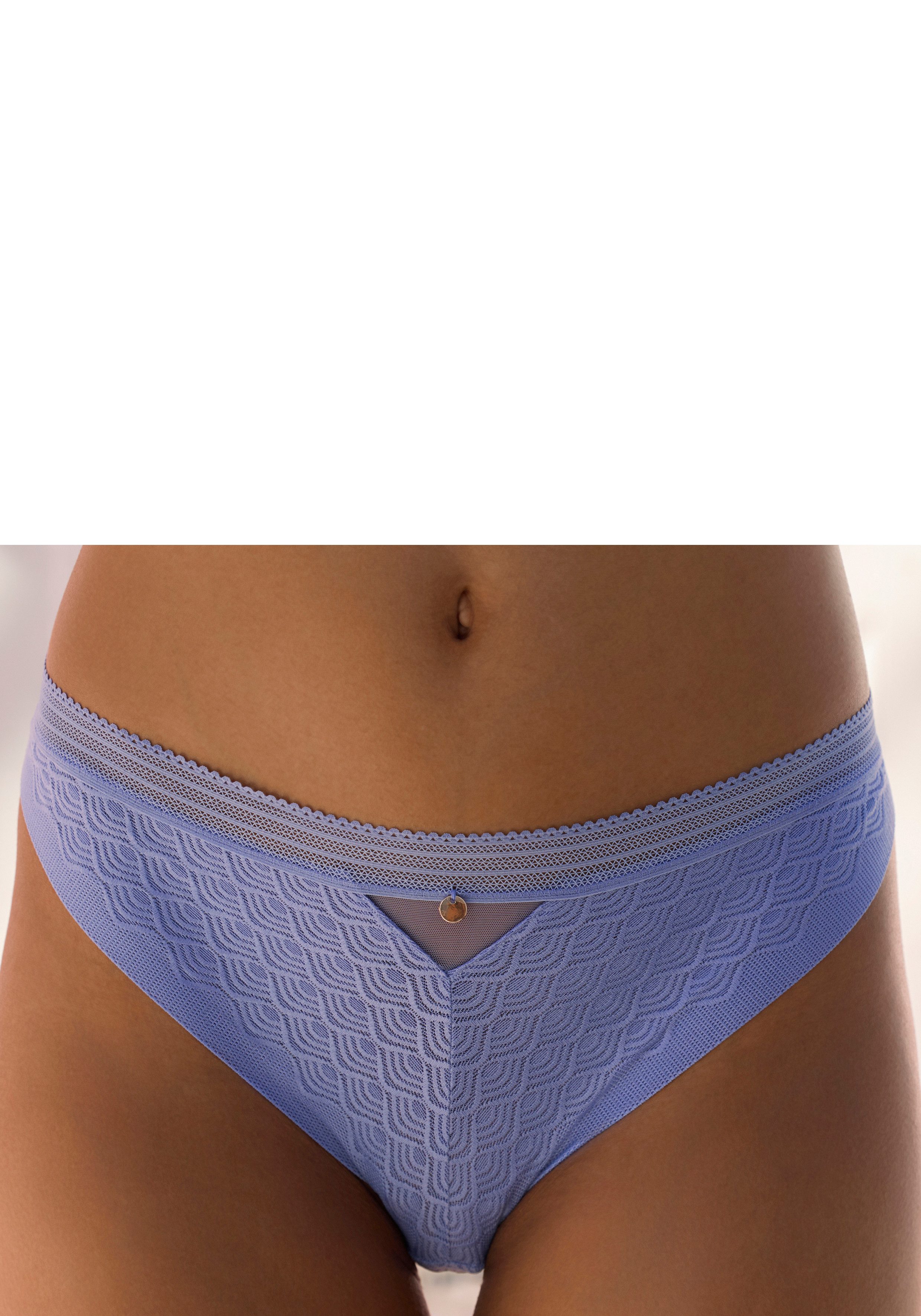 Lascana String van kant in moderne look met extra platte randen dames strings maat 40/42 blauw