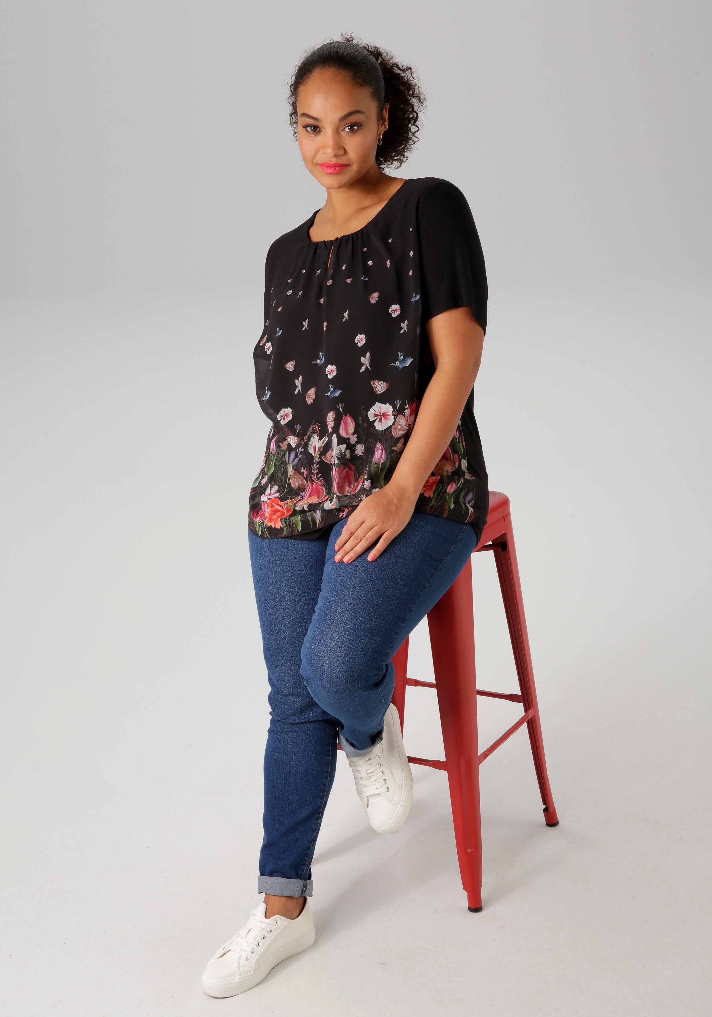 Aniston PLUS Shirtblouse met kleurrijke bloemenweide bedrukt - nieuwe collectie