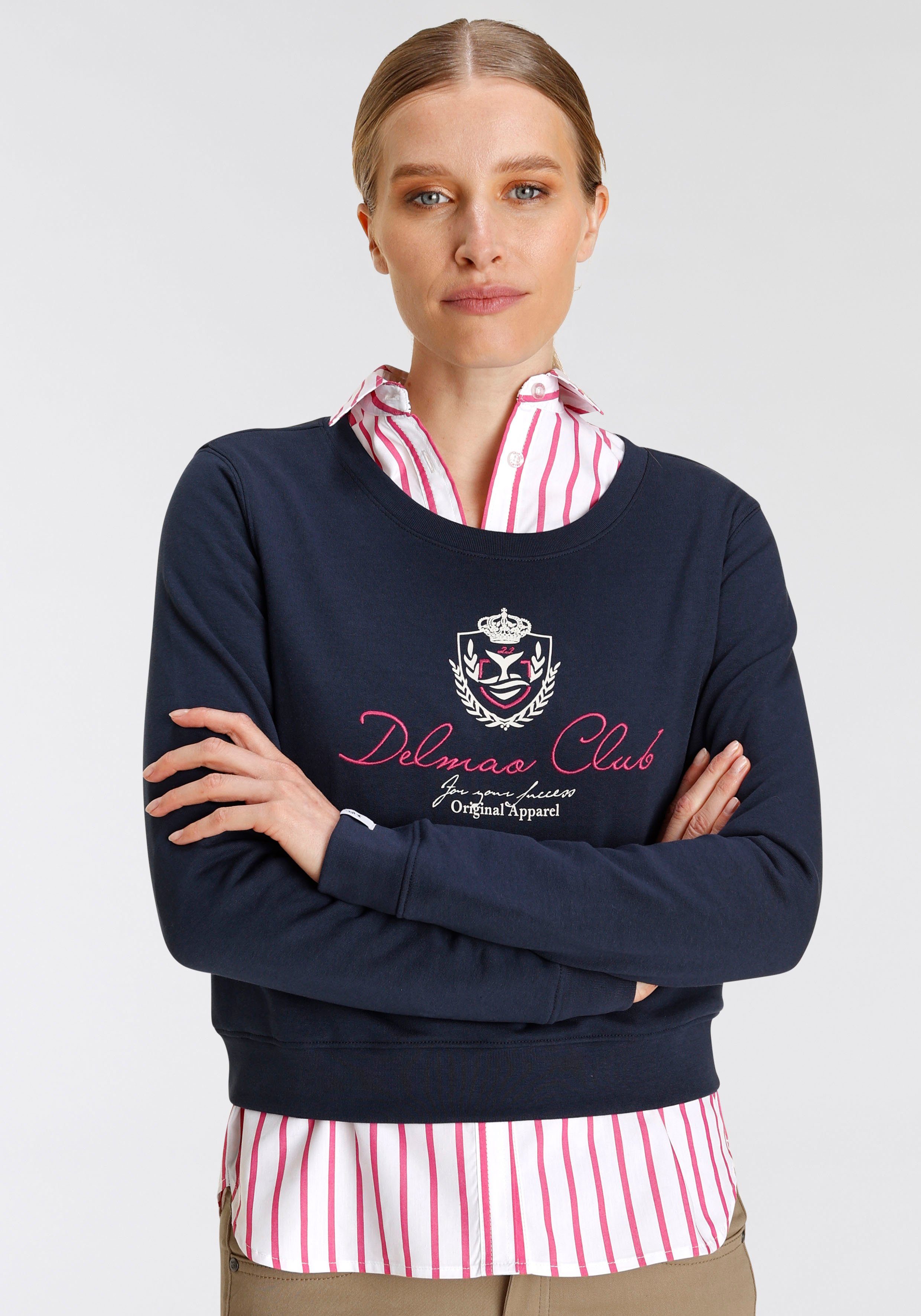 DELMAO Sweatshirt in verkorte lengte met elegant borduursel - nieuw merk!