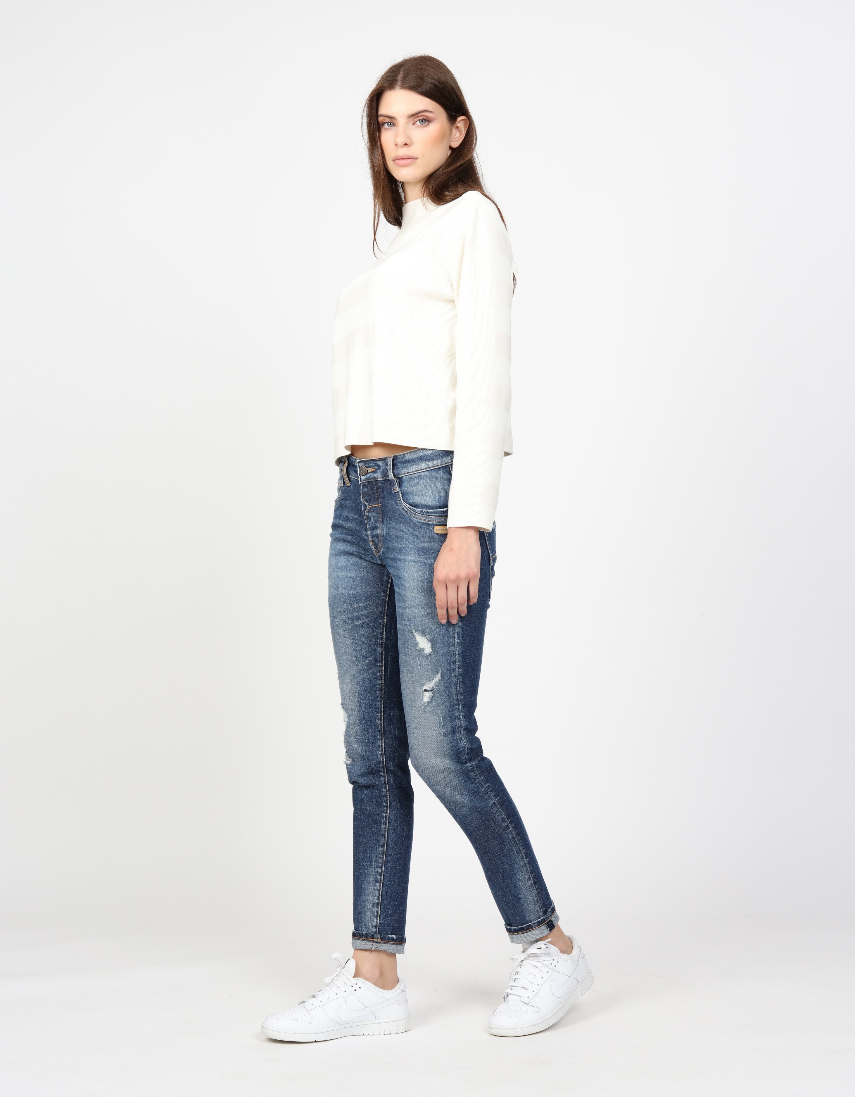 GANG Relax fit jeans 94GERDA met een bijzondere structuur