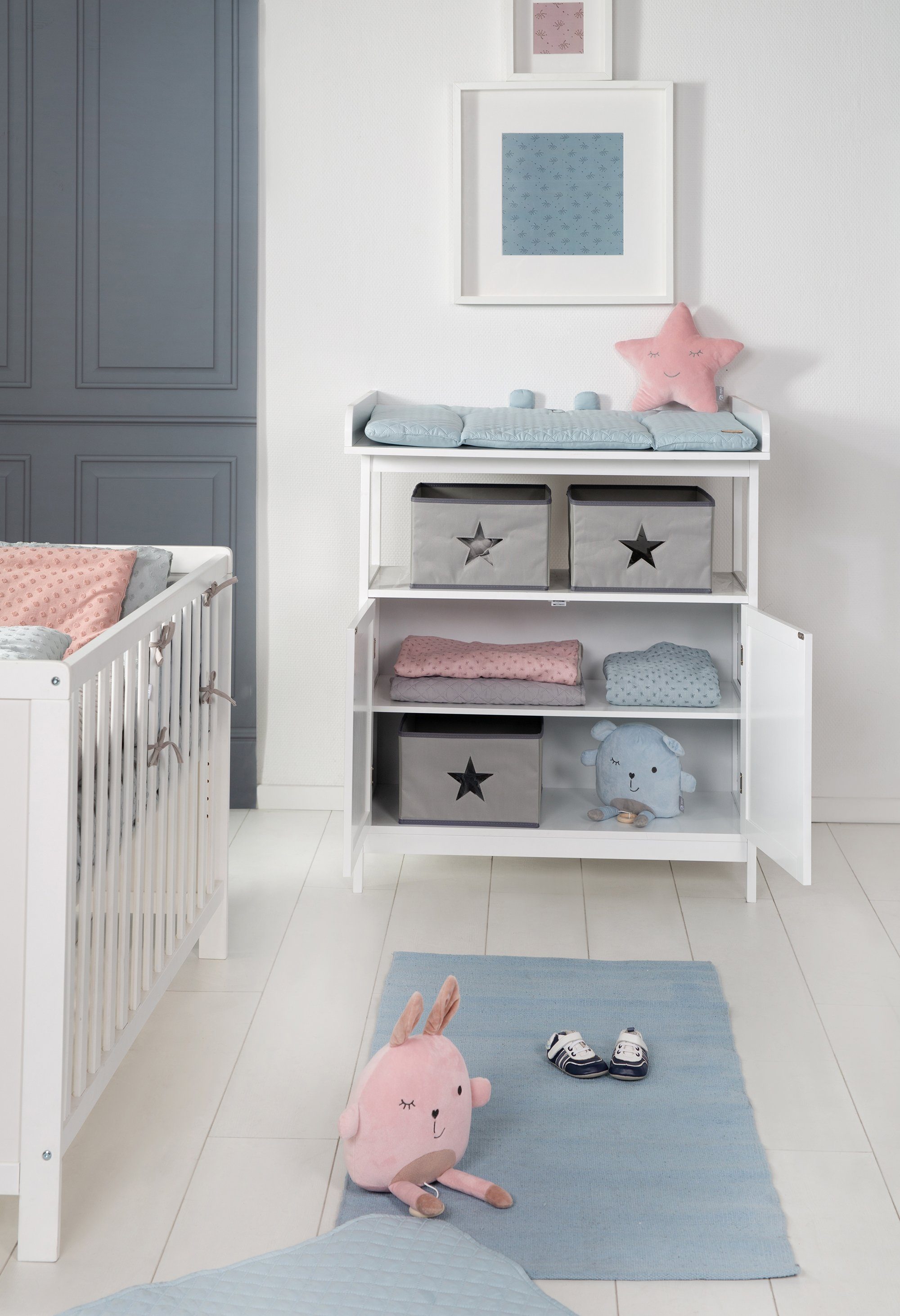 Roba® Babymeubelset Hamburg met kinderbed en commode met 2 deuren (voordeelset, 2 stuks)