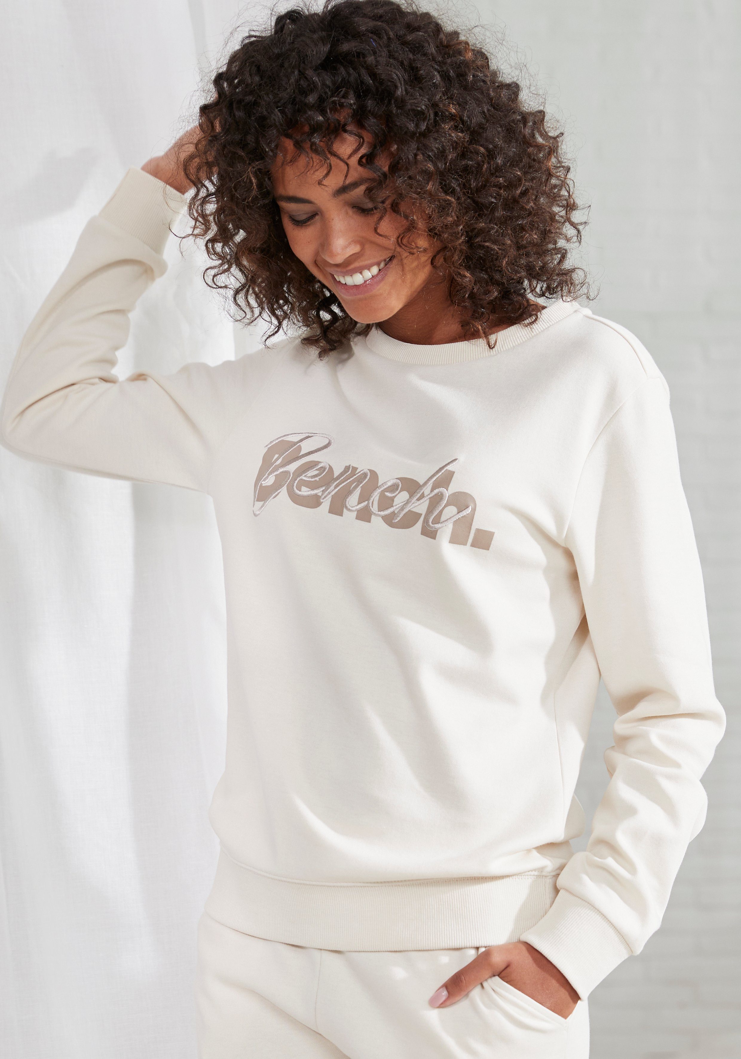 Bench. Loungewear Sweatshirt met logo-print en borduurwerk, loungepak