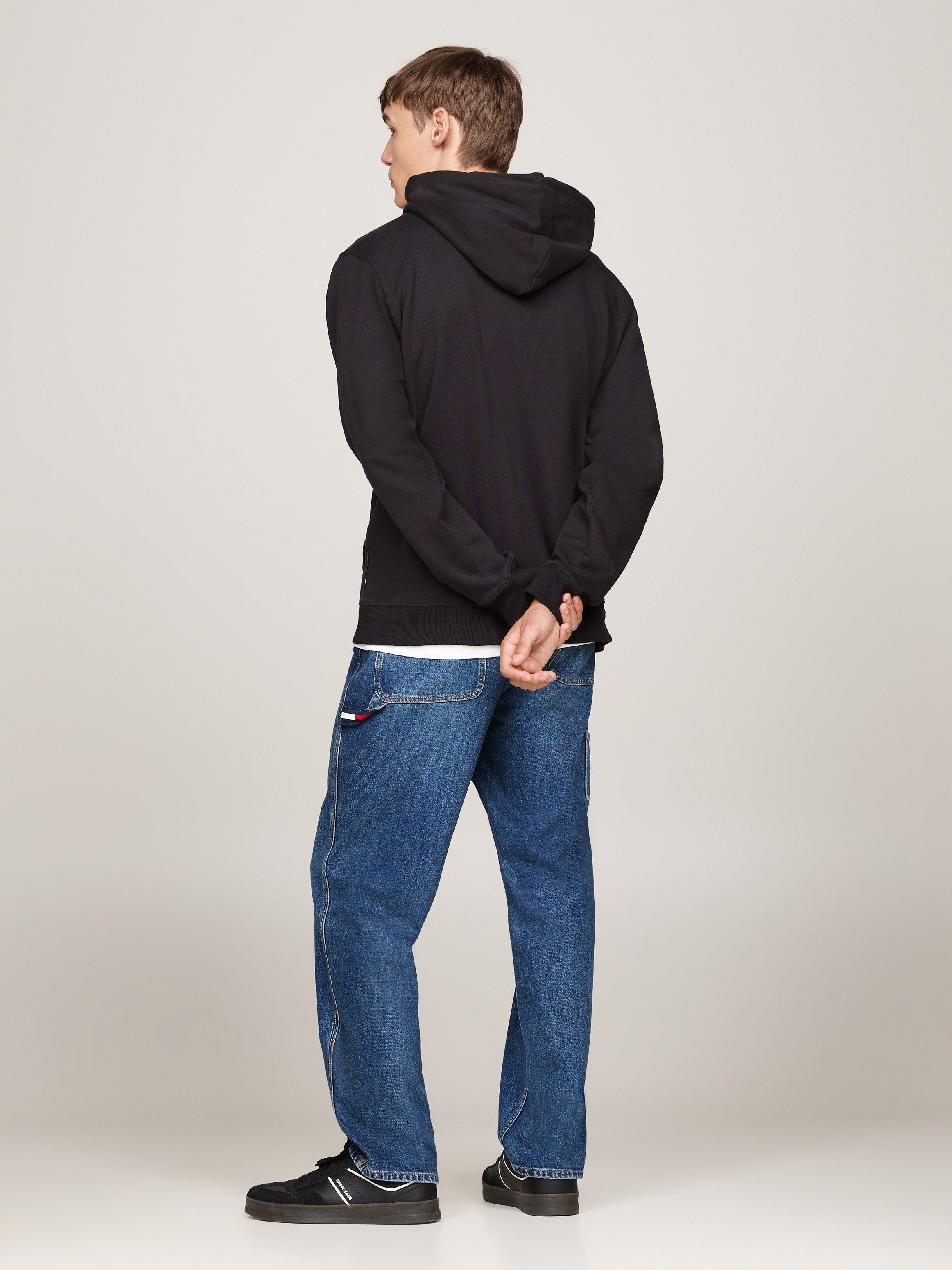 TOMMY JEANS Hoodie TJM REG SPRAY HOODIE Tommy Jeans-graffiti-handtekening-logo op de borst