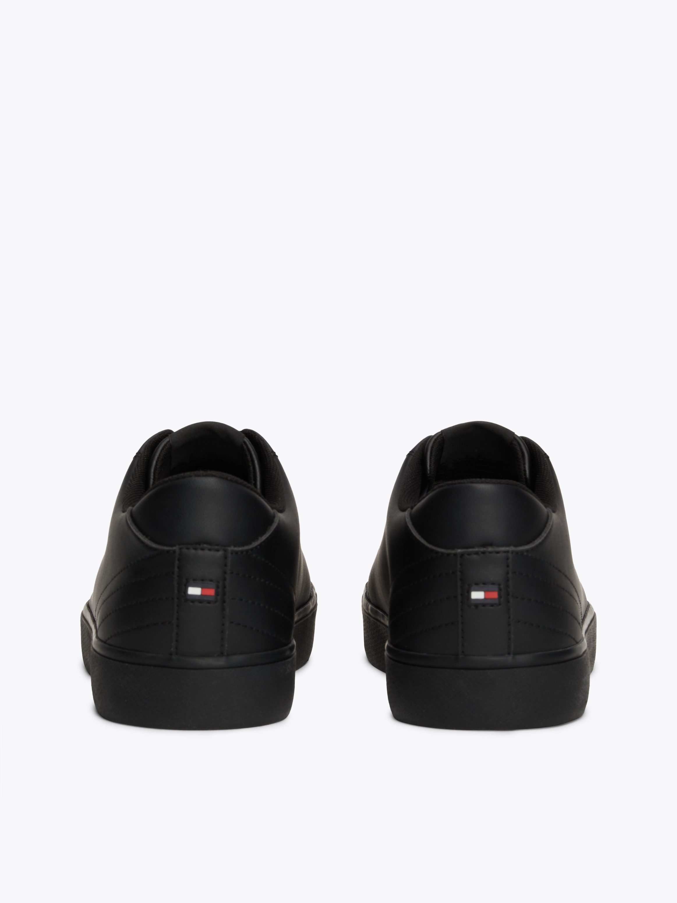 Tommy Hilfiger Sneakers TH HI VULC CORE LOW LEATHER ESS , vrijetijdsschoen, lage schoen, veterschoen met sierstiksels op de hiel