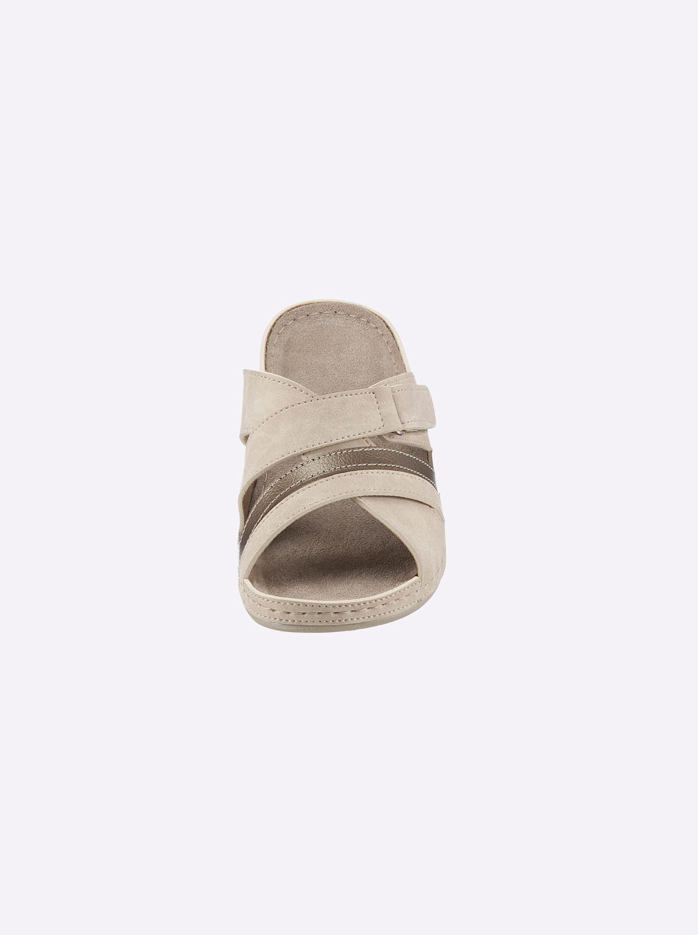 Casual Looks Slippers