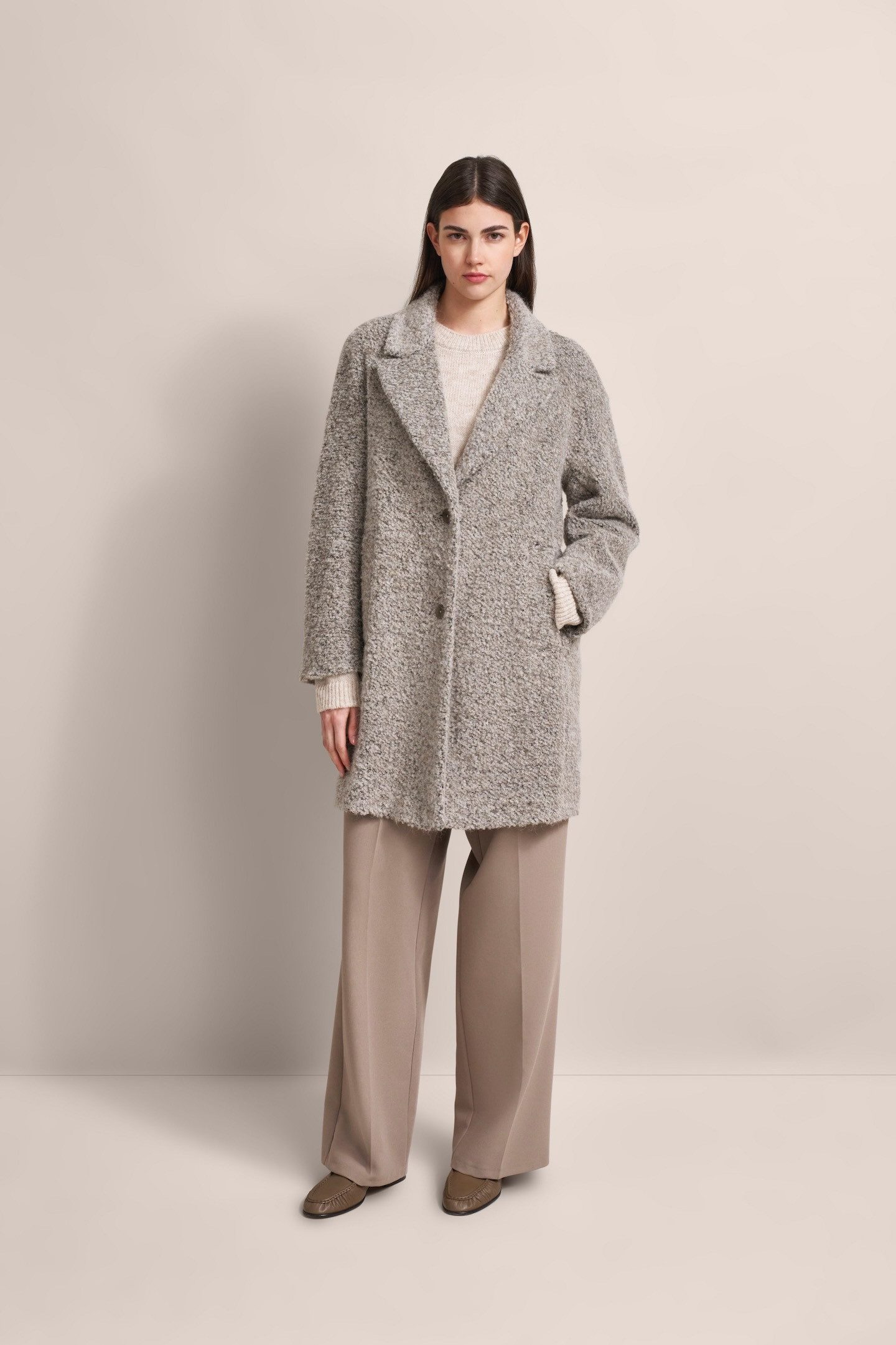 Bugatti Korte jas van moderne bouclé-stof