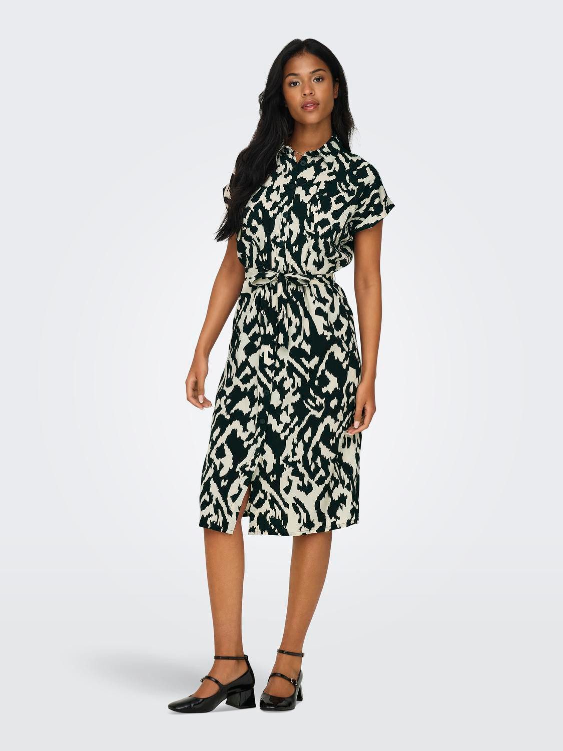 Only Jurk met overhemdkraag ONLHANNOVER S/S SHIRT DRESS NOOS WVN