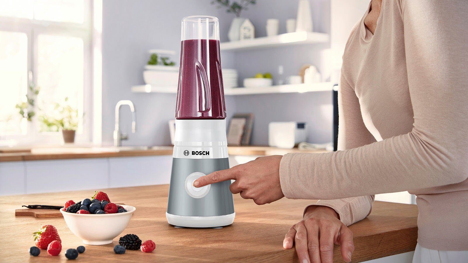 BOSCH Blender MMB2111T Mini, VitaPower Serie 2 ToGo fles van Tritan, drinkdeksel, 4 messen, Made in Europe