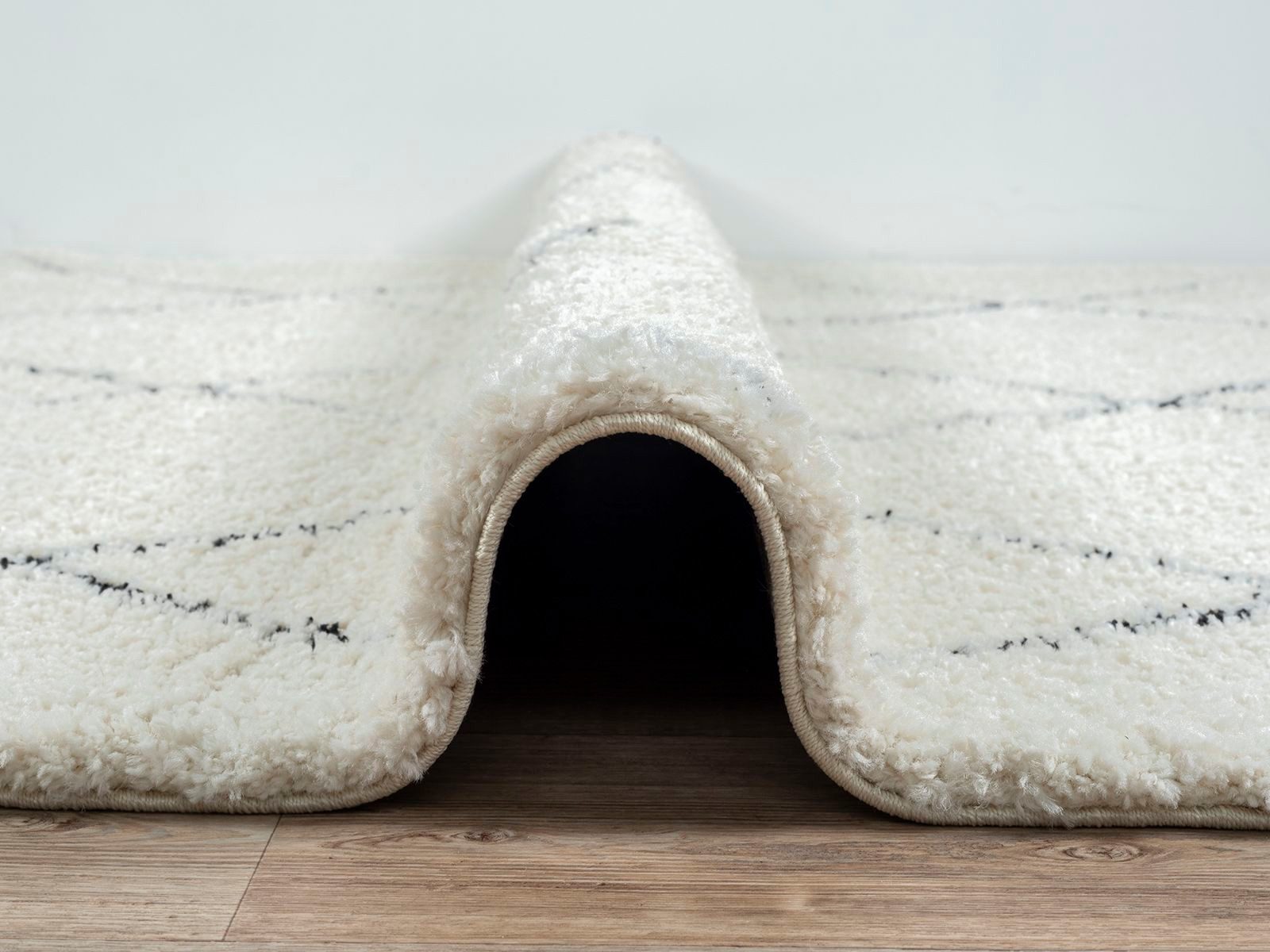 The carpet Vloerkleed Bahar Shaggy