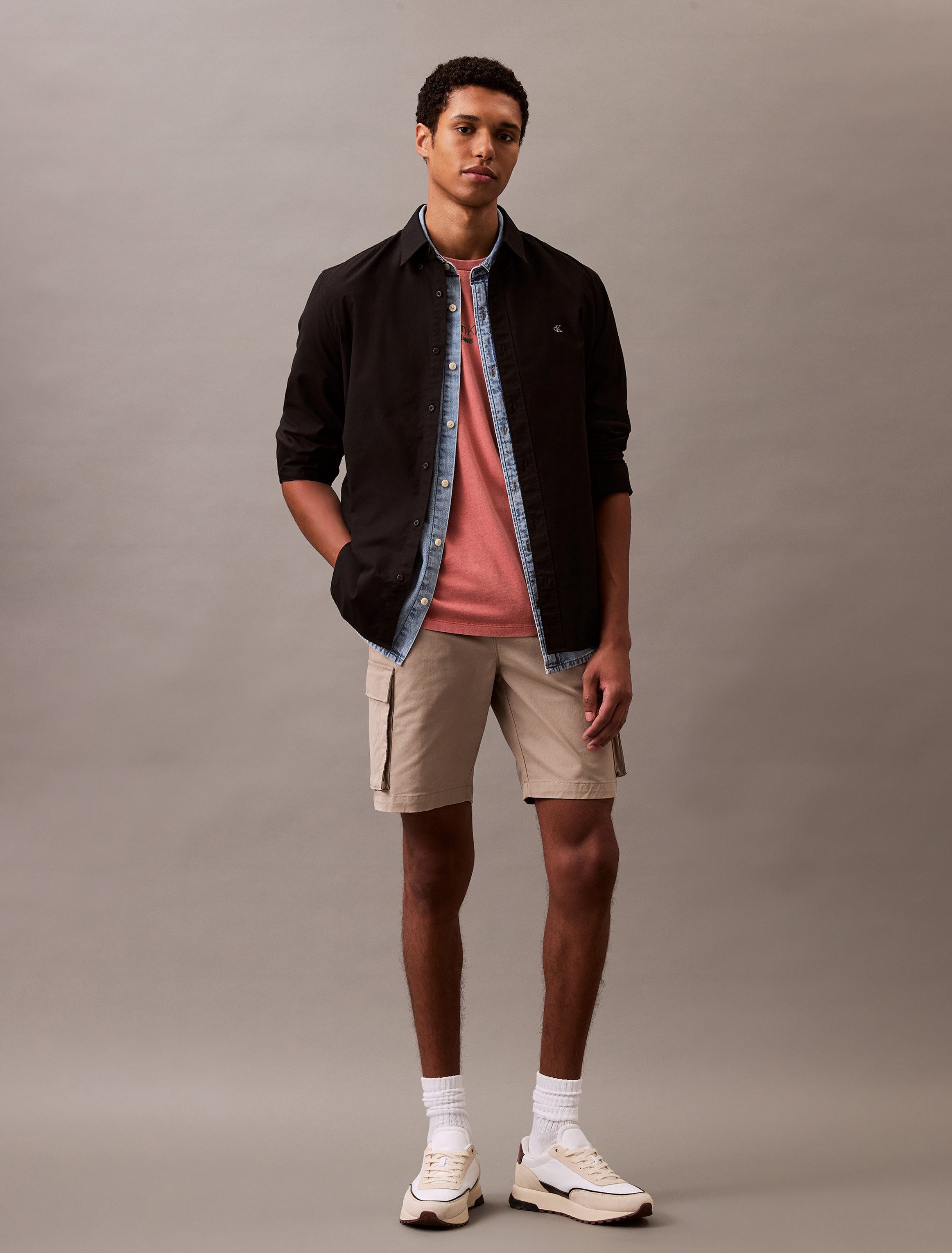 Calvin Klein Cargoshort 9" KATOEN PULL ON CARGO SHORT