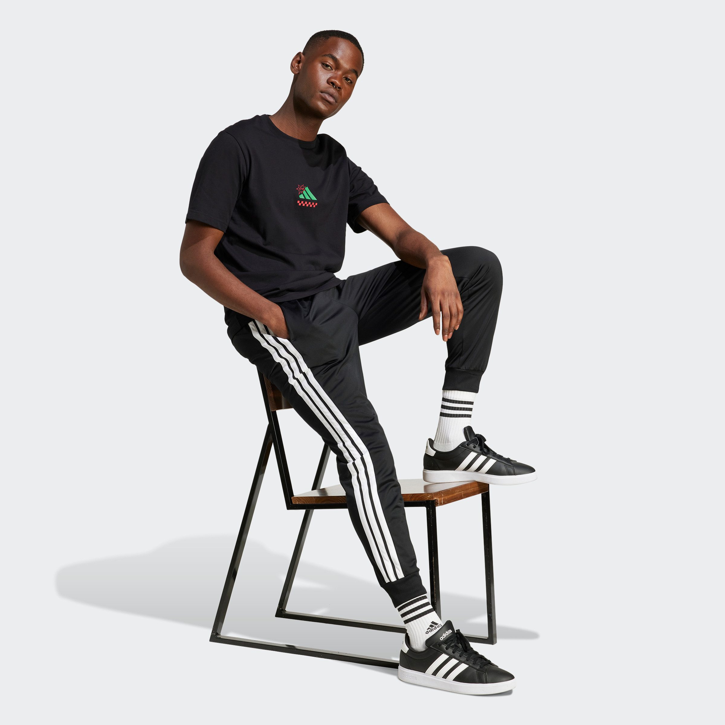 adidas Sportswear T-shirt M L PIZZA TEE