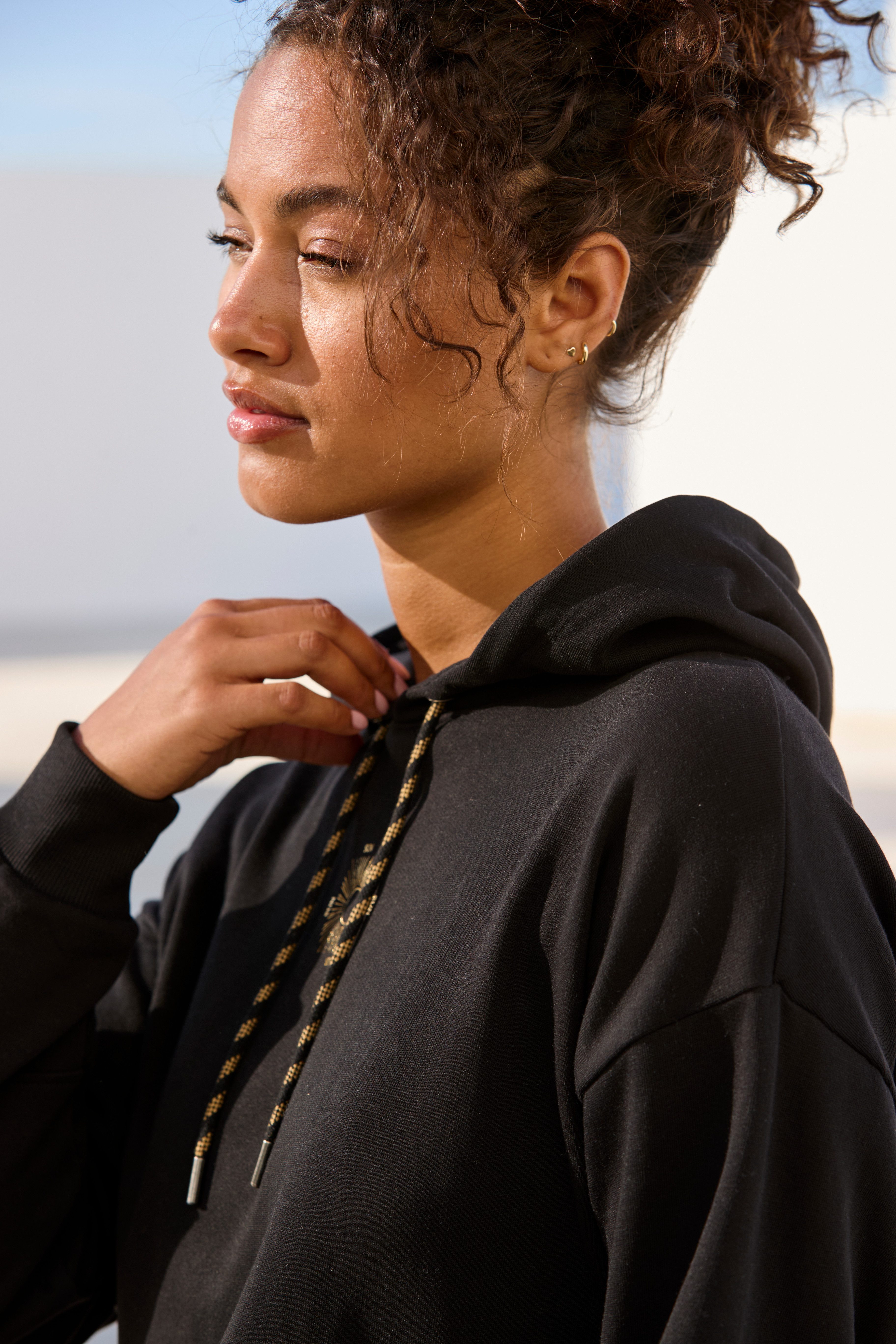 Buffalo Hoodie Capuchon sweatshirt met grote rugprint met glanseffect loungewear