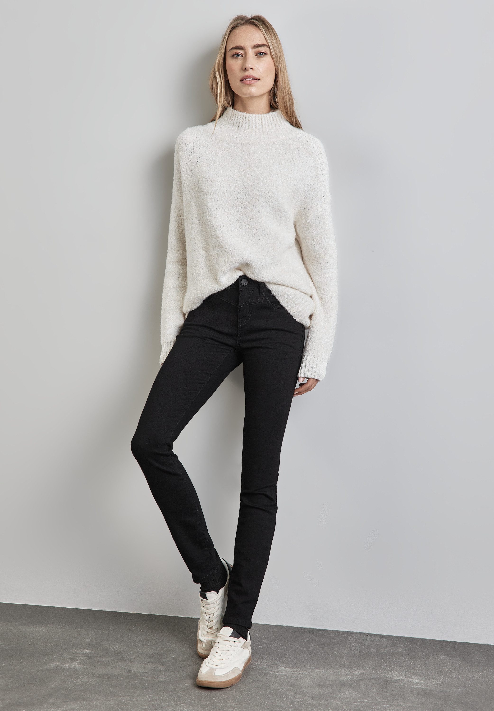 STREET ONE Slim fit jeans Style York in five-pocketsstijl