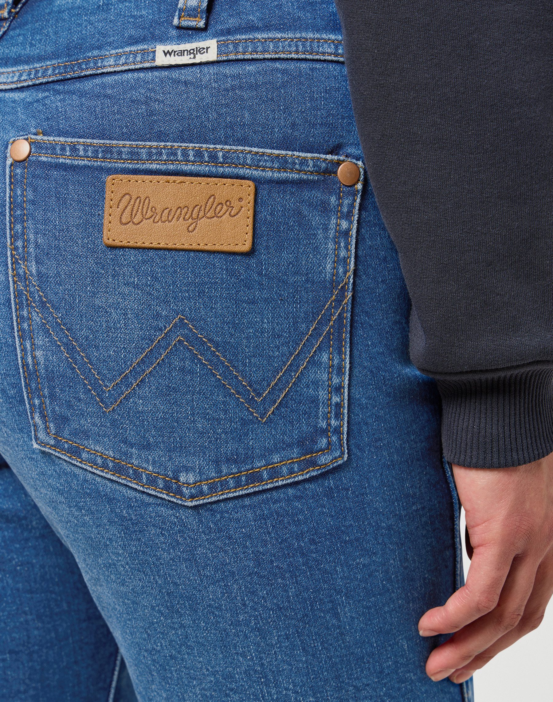 Wrangler 5-pocket jeans met contrastkleurige naden
