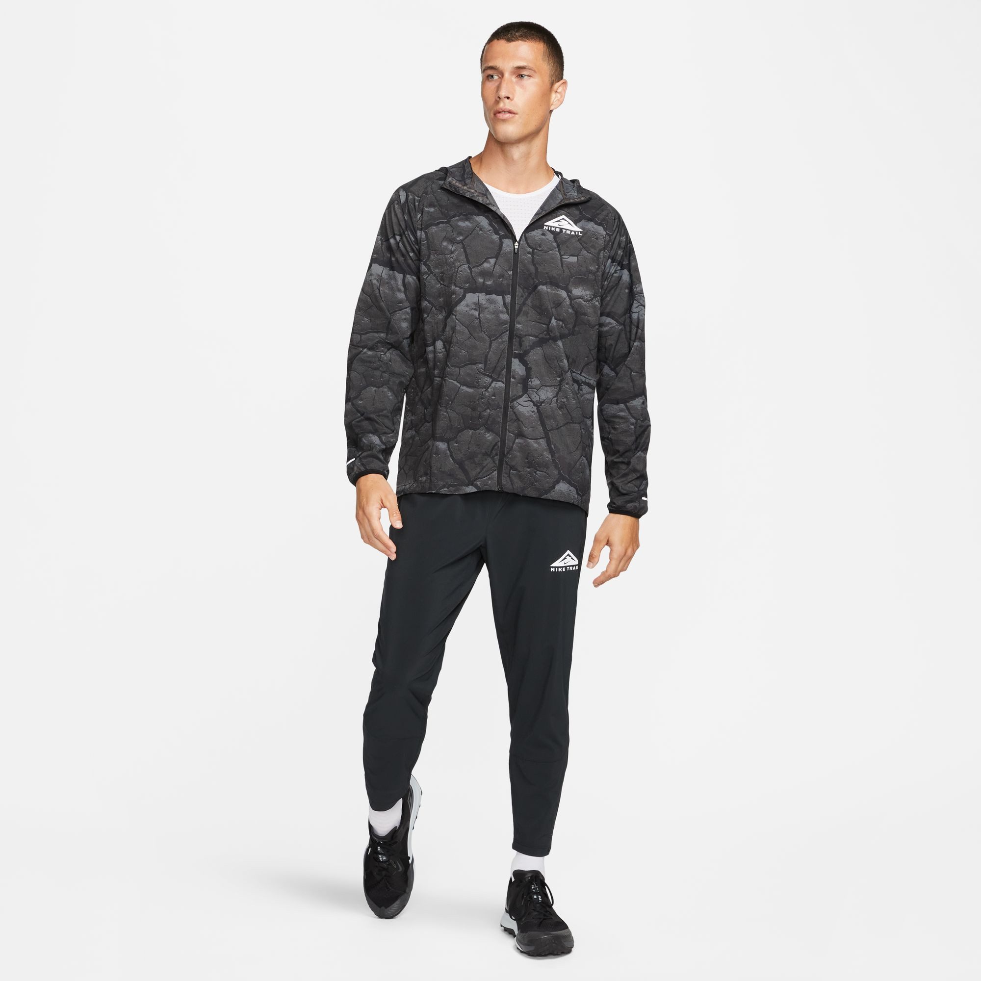 Nike Runningjack MEN'S LIGHTWEIGHT ALLOVER PRINT TRAIL RUNNING JACKET