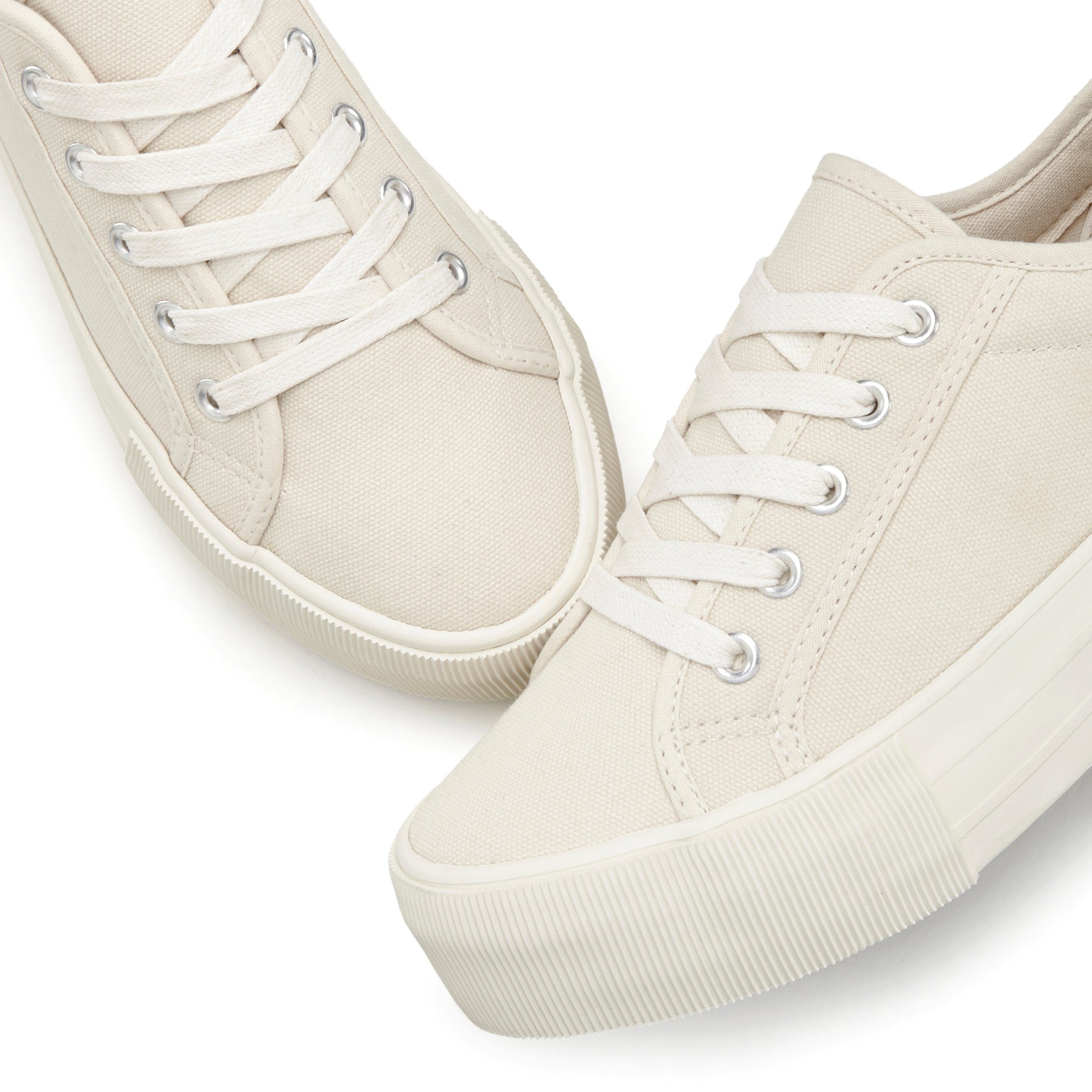 Lascana Sneakers Veterschoen, vrijetijdsschoen van textiel met plateausole