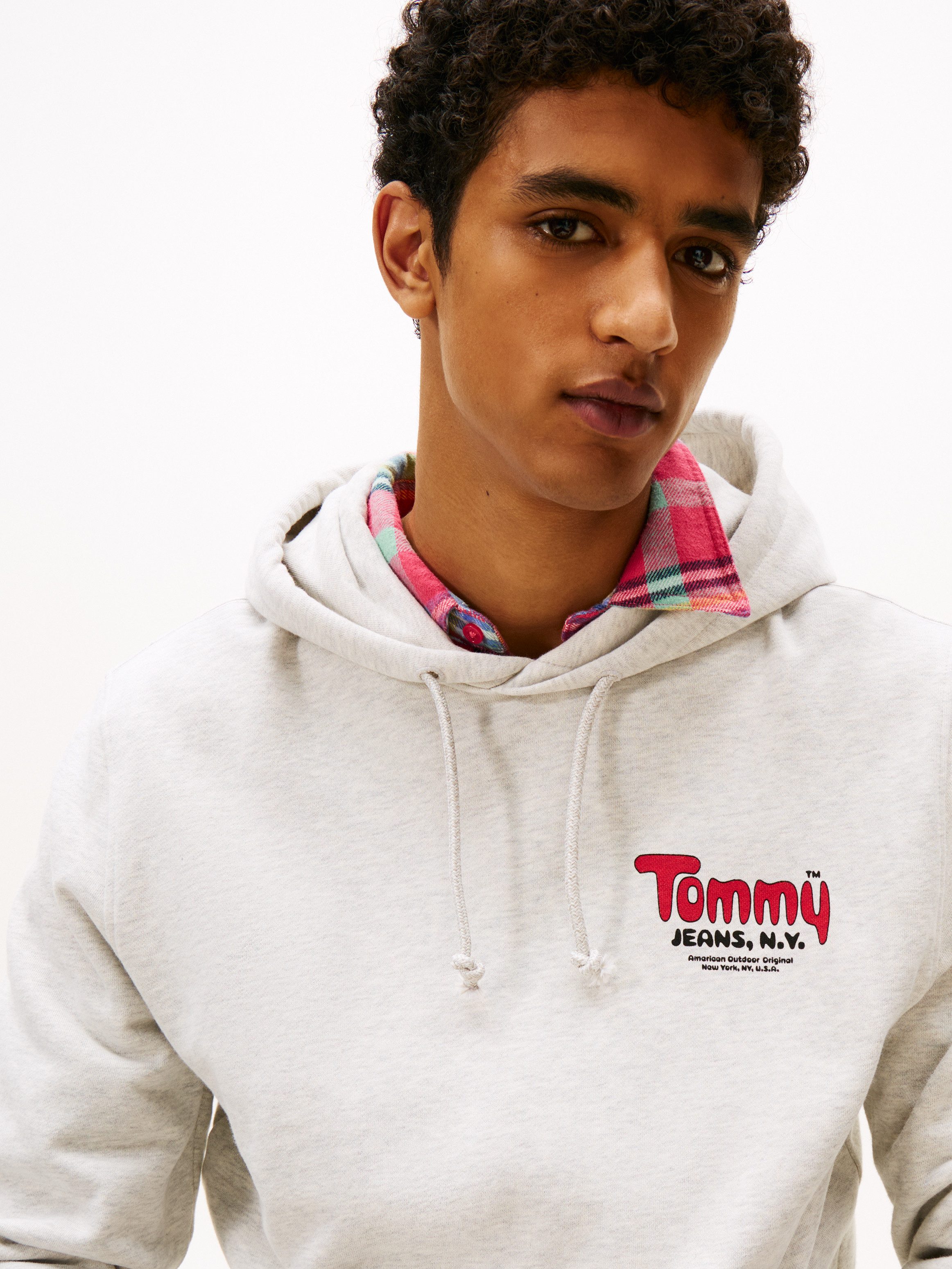 TOMMY JEANS Hoodie FONT PLAY HOODIE Regular fit met capuchon