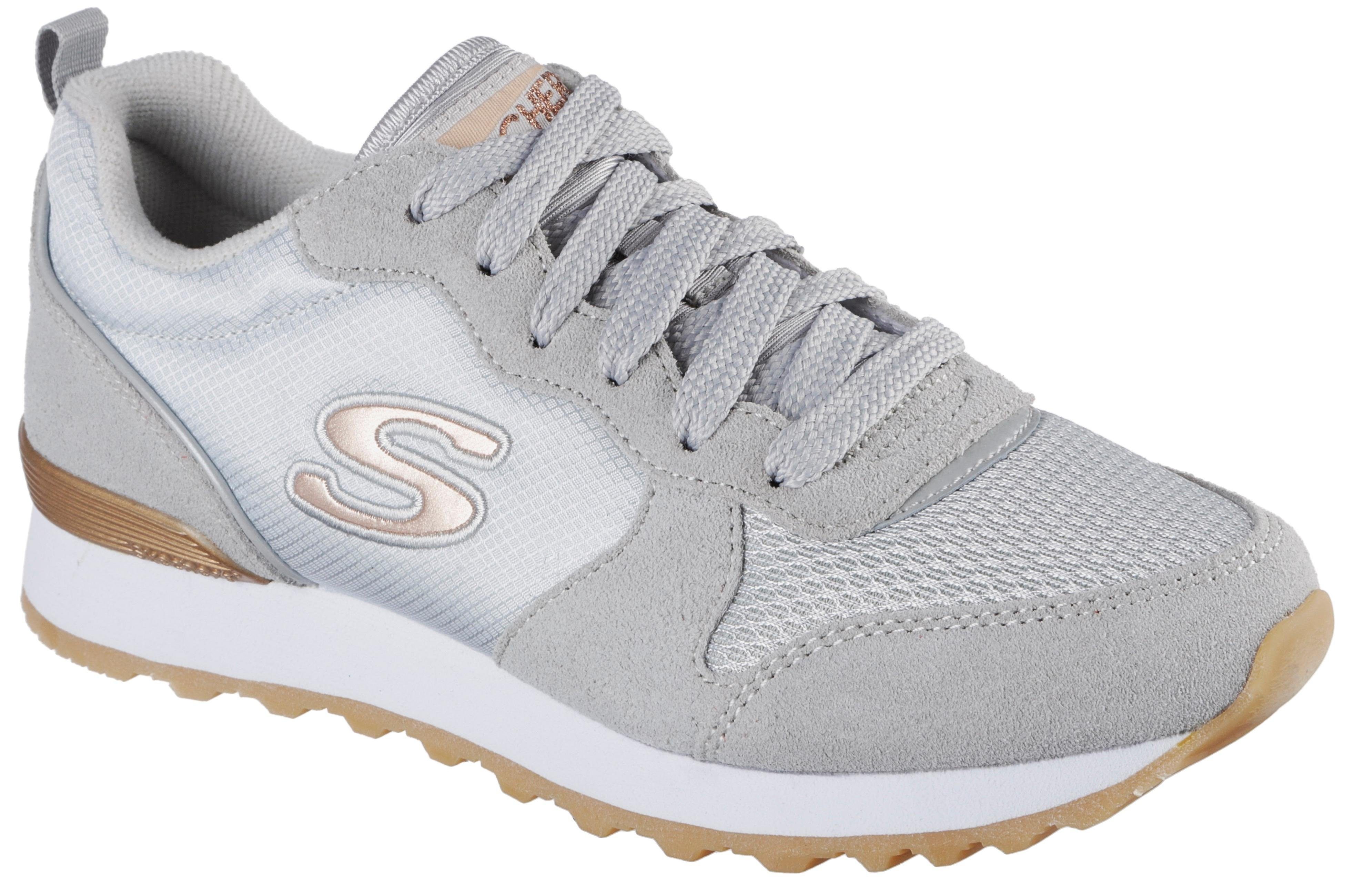 SKECHERS sneakers