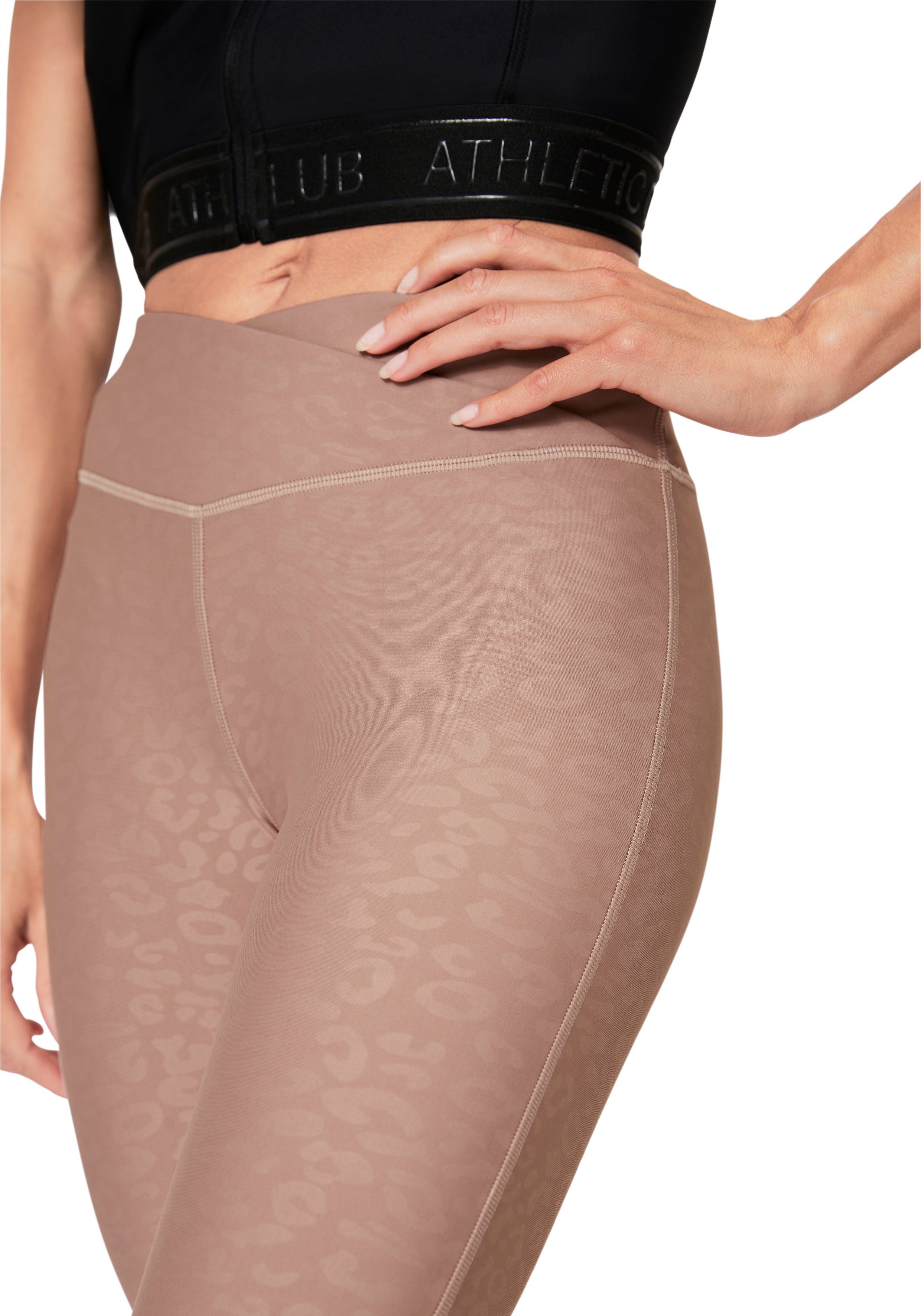 active by Lascana Caprilegging Sportbroek in allover leeuwprint