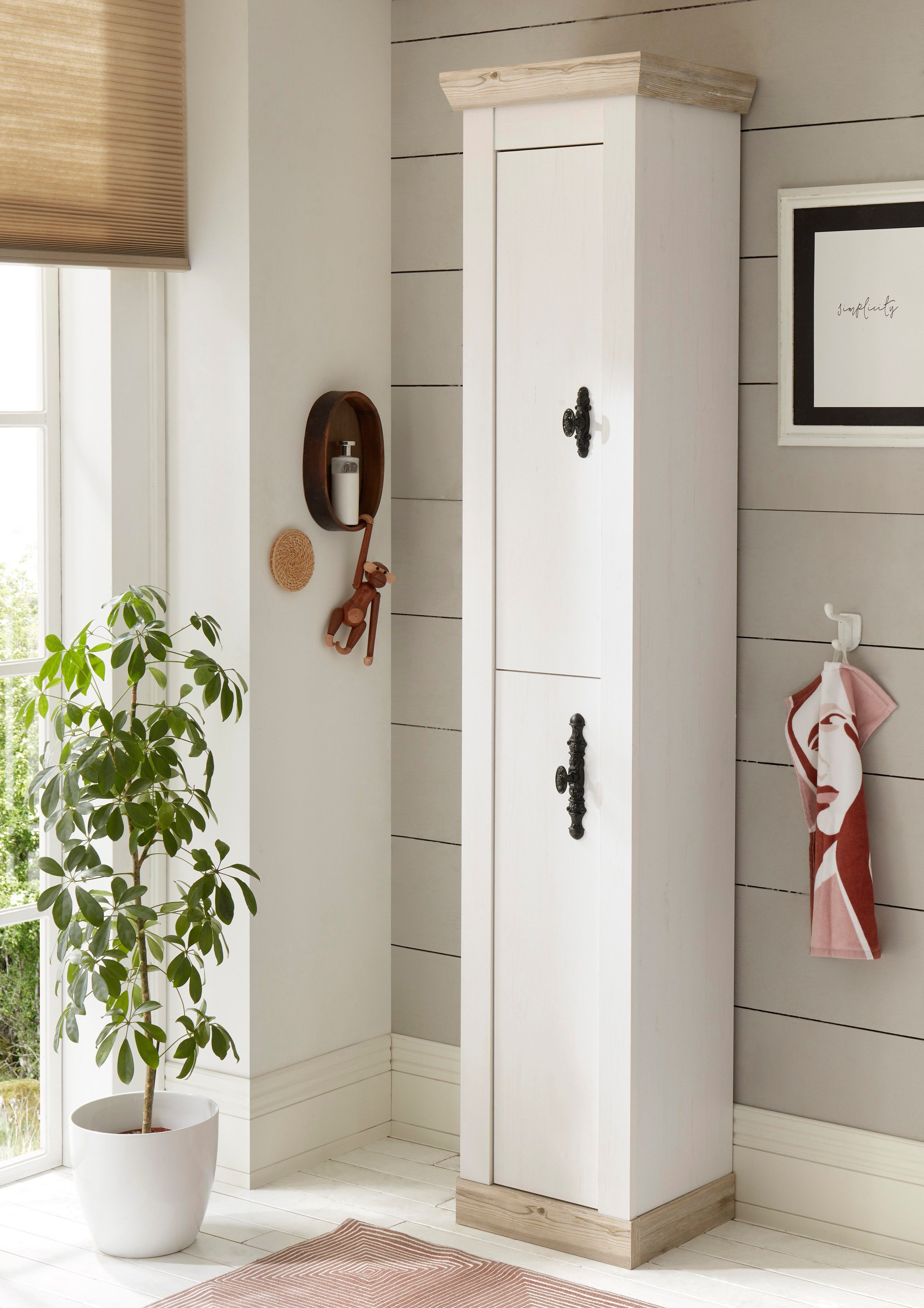 Home affaire Hoge kast Florenz, badkamerkast in landhuisstijl, kast met metalen handgrepen