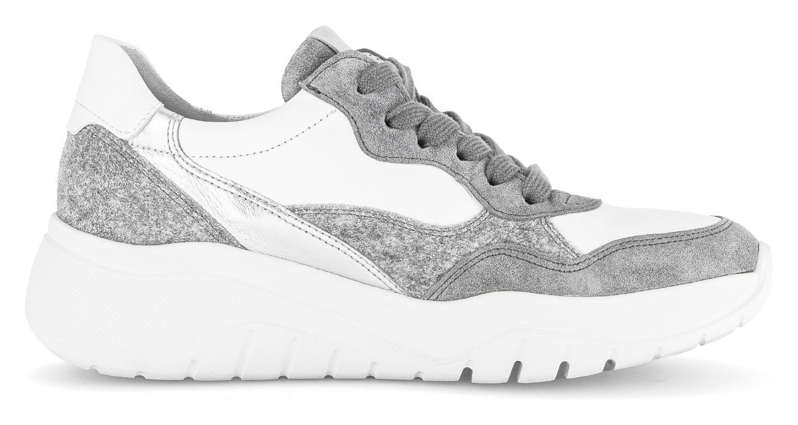 Gabor Sneakers met sleehak , vrijetijdsschoen, lage schoen, veterschoen in modieuze materiaalmix