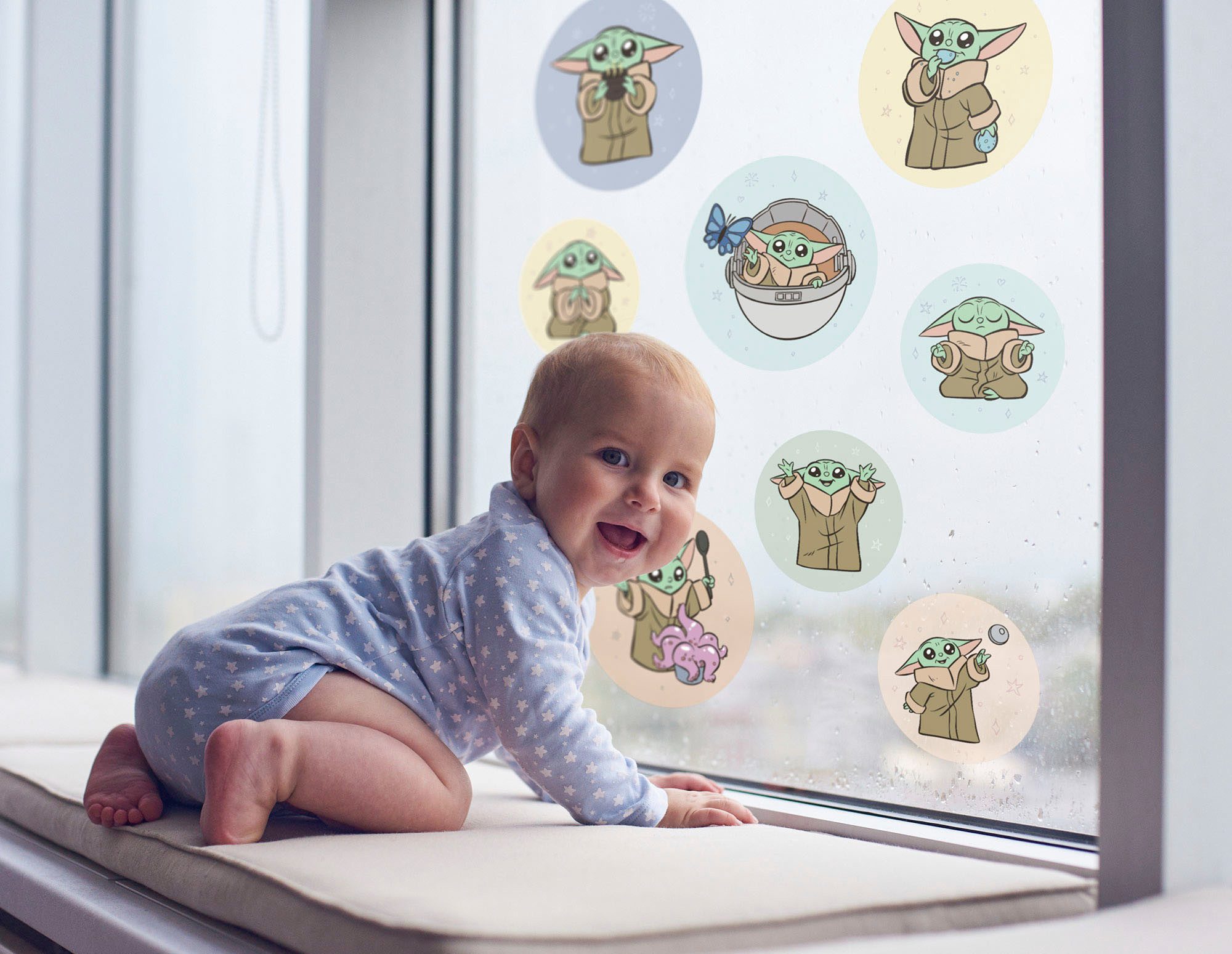Komar Raamsticker - Grogu - Padawan Bubbles - grootte 30 x 30 cm, 2 vellen (1 stuk)