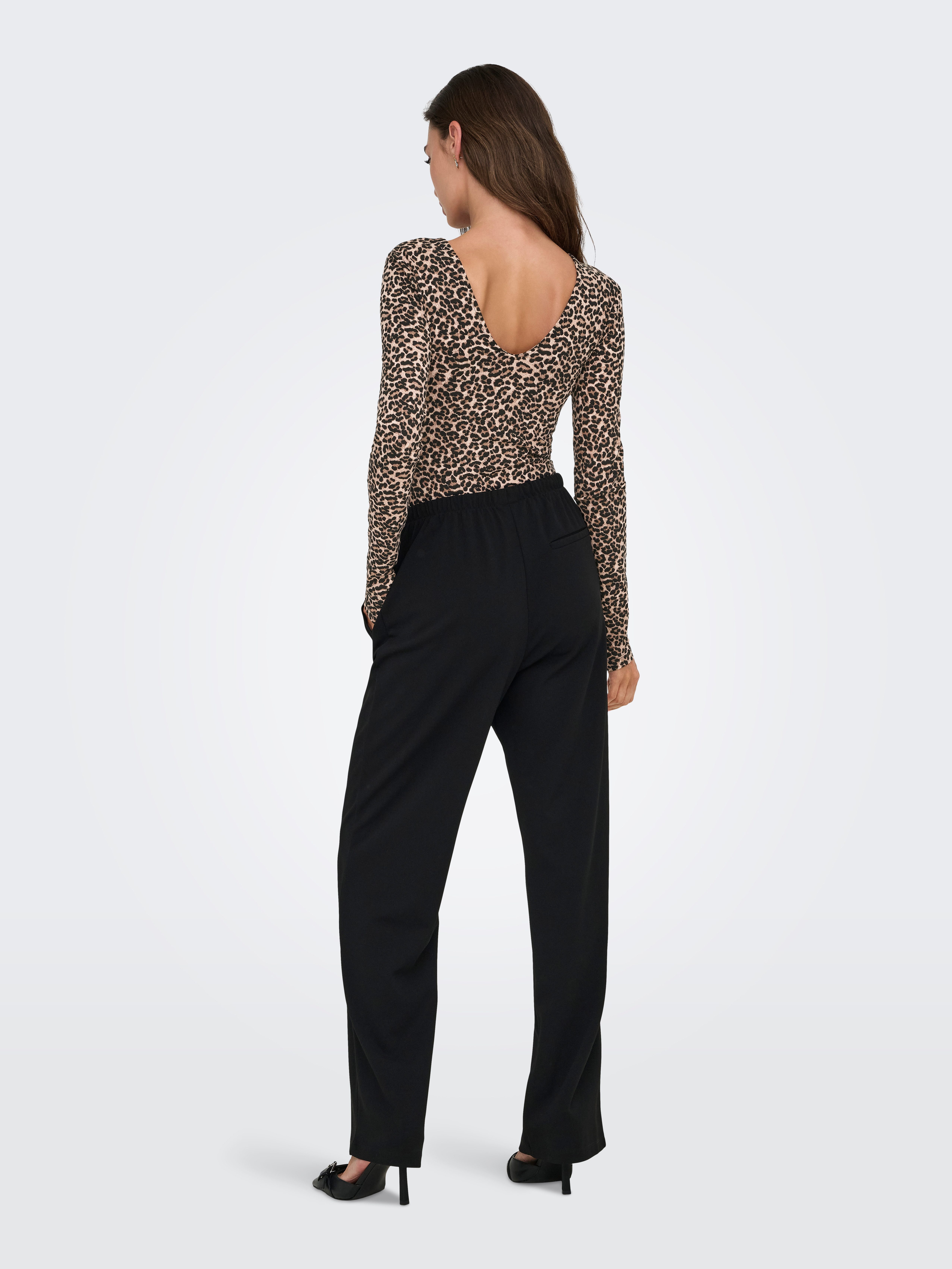 Only Body ONLLIVE LOVE V NECK L/S BODY CS JR