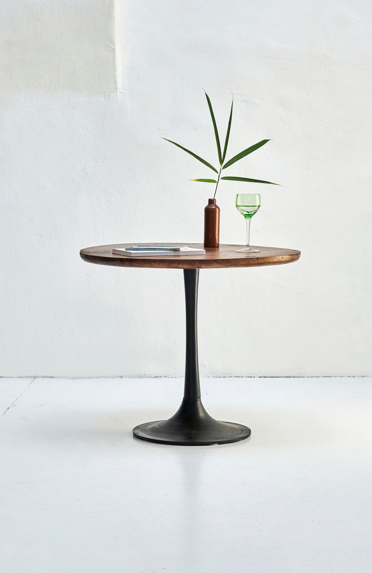 TOM TAILOR HOME Bijzettafel T-MODERN COUCH TABLE MEDIUM met ingebouwde tom tailor-knop