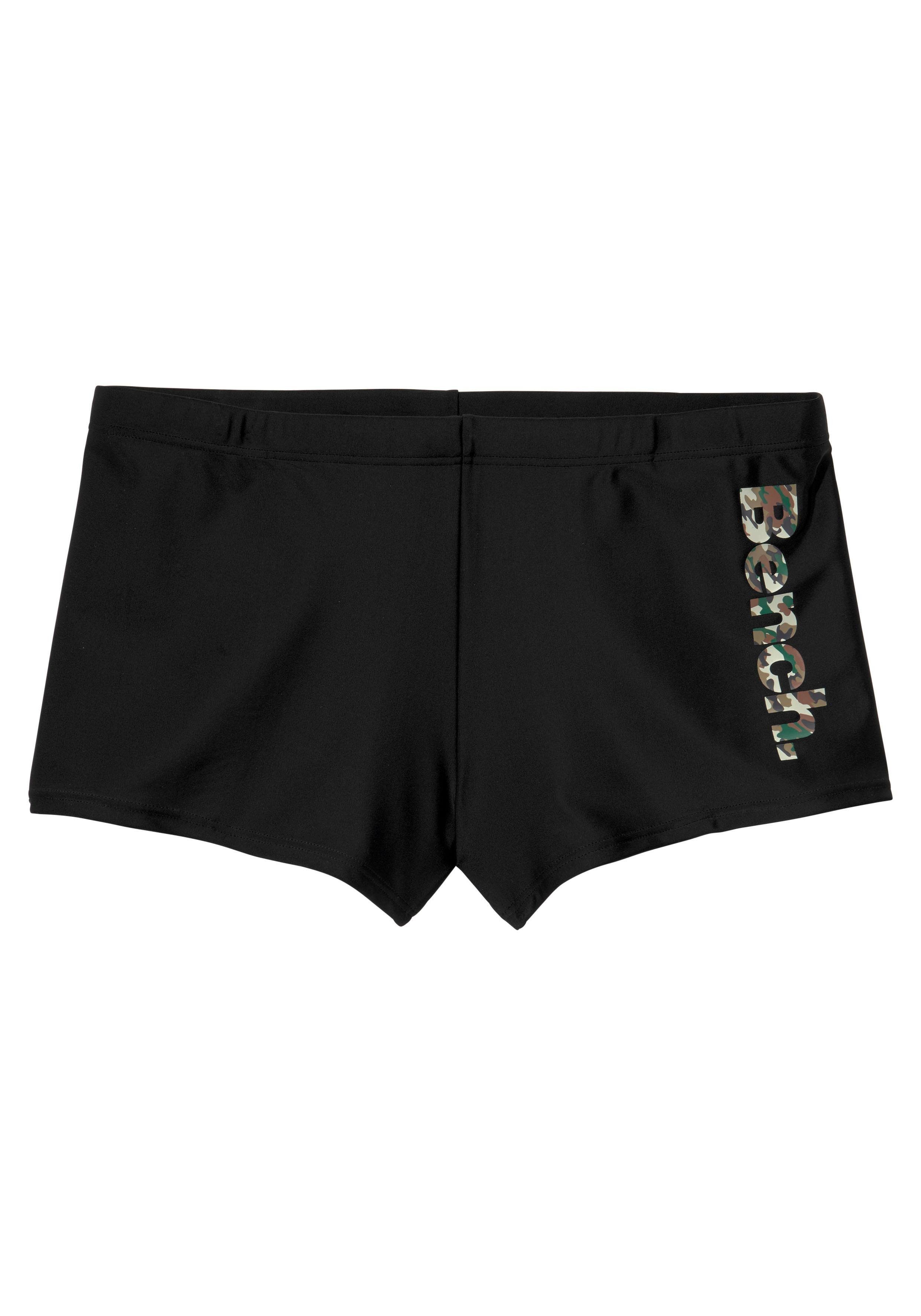 Bench. Zwemboxer met cool logo in camouflage-look