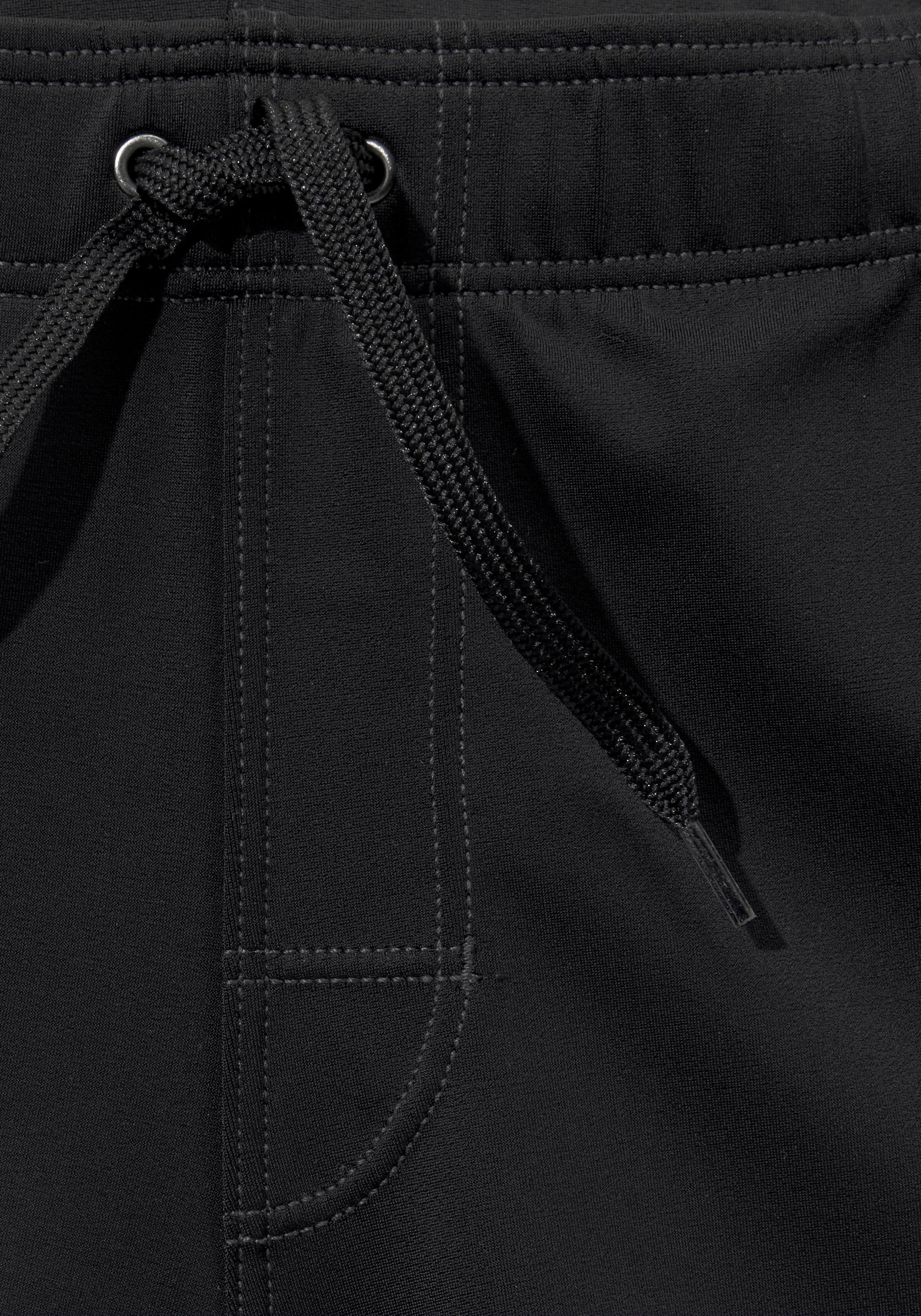 Bench. Zwemboxer met logoprint opzij