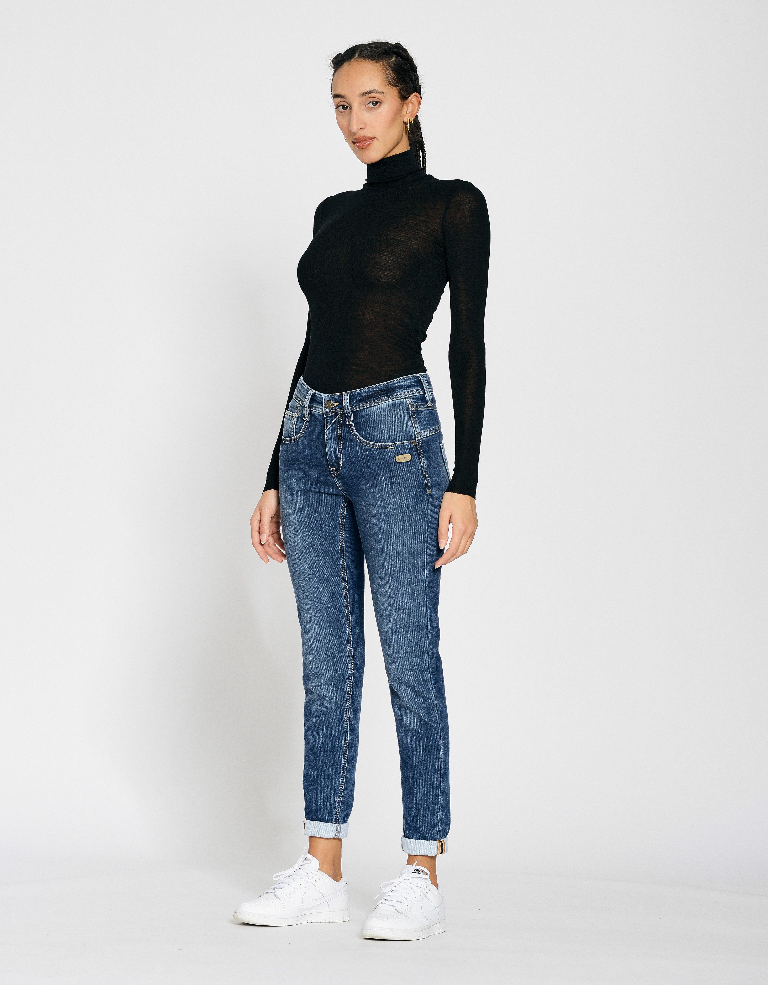 GANG 5-pocket jeans 94AMELIE met dubbele achterzak